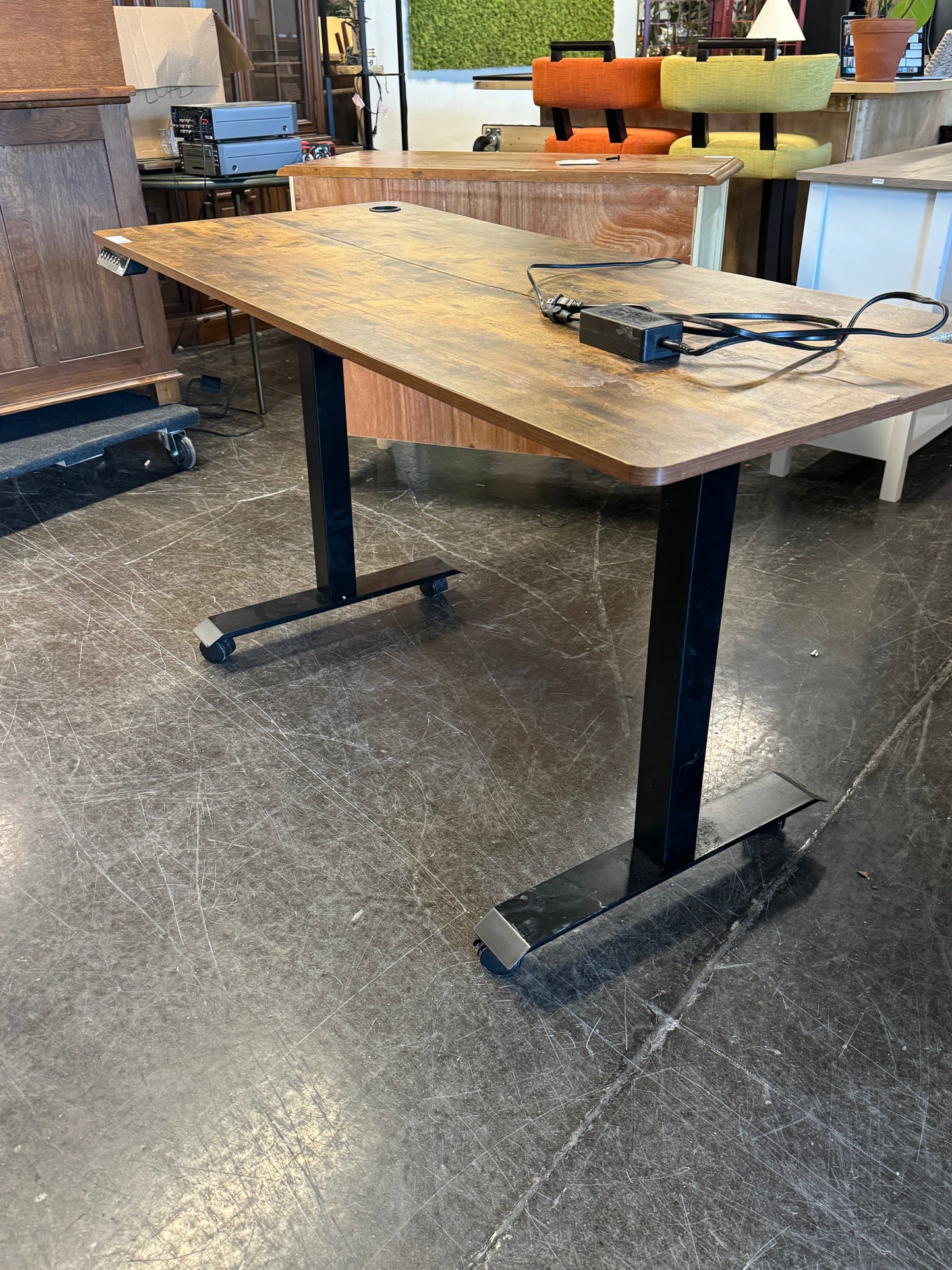 Fezibo SIt /Stand Wood And Metal Desk on Wheels