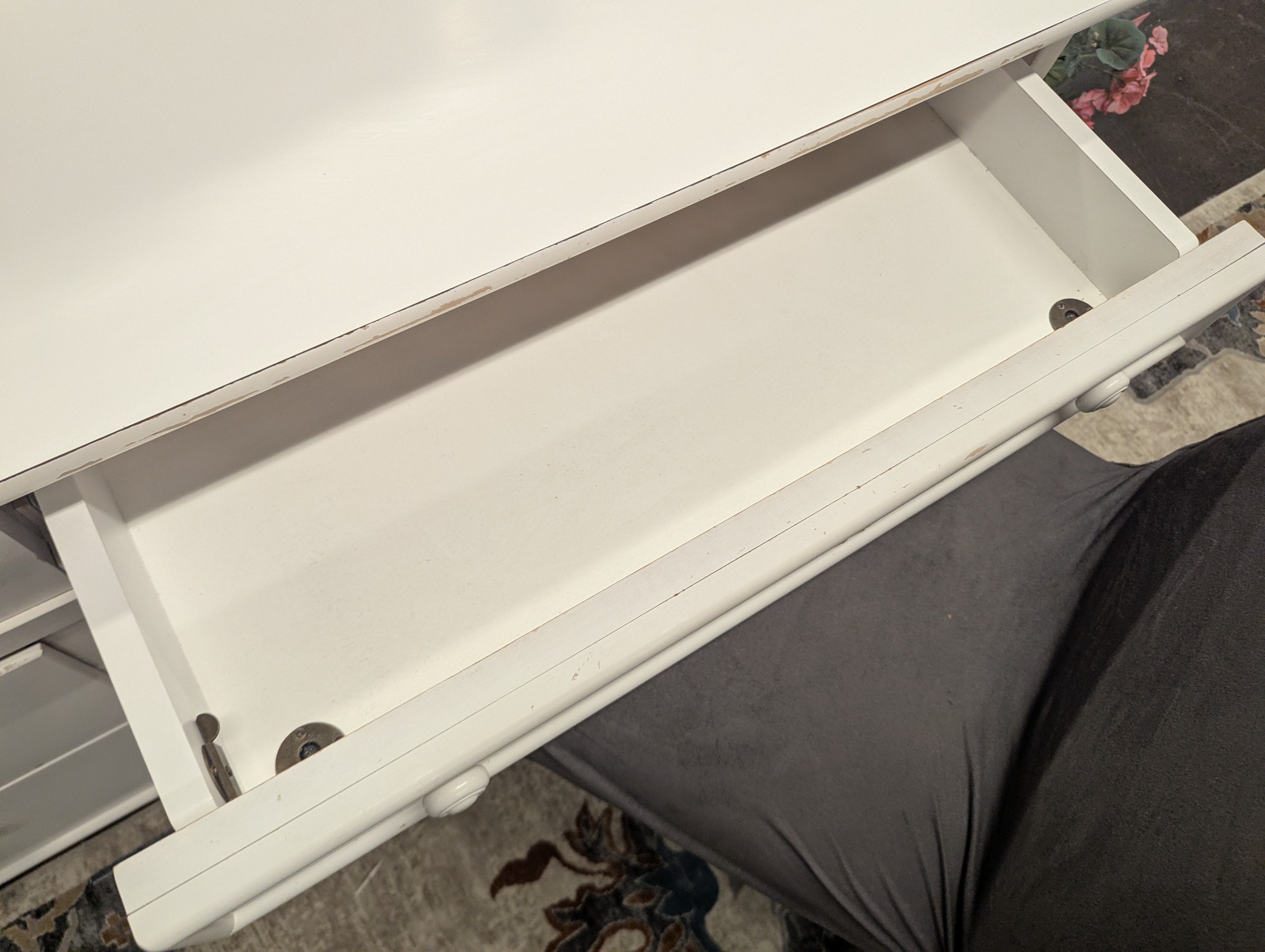 Young America: White Desk