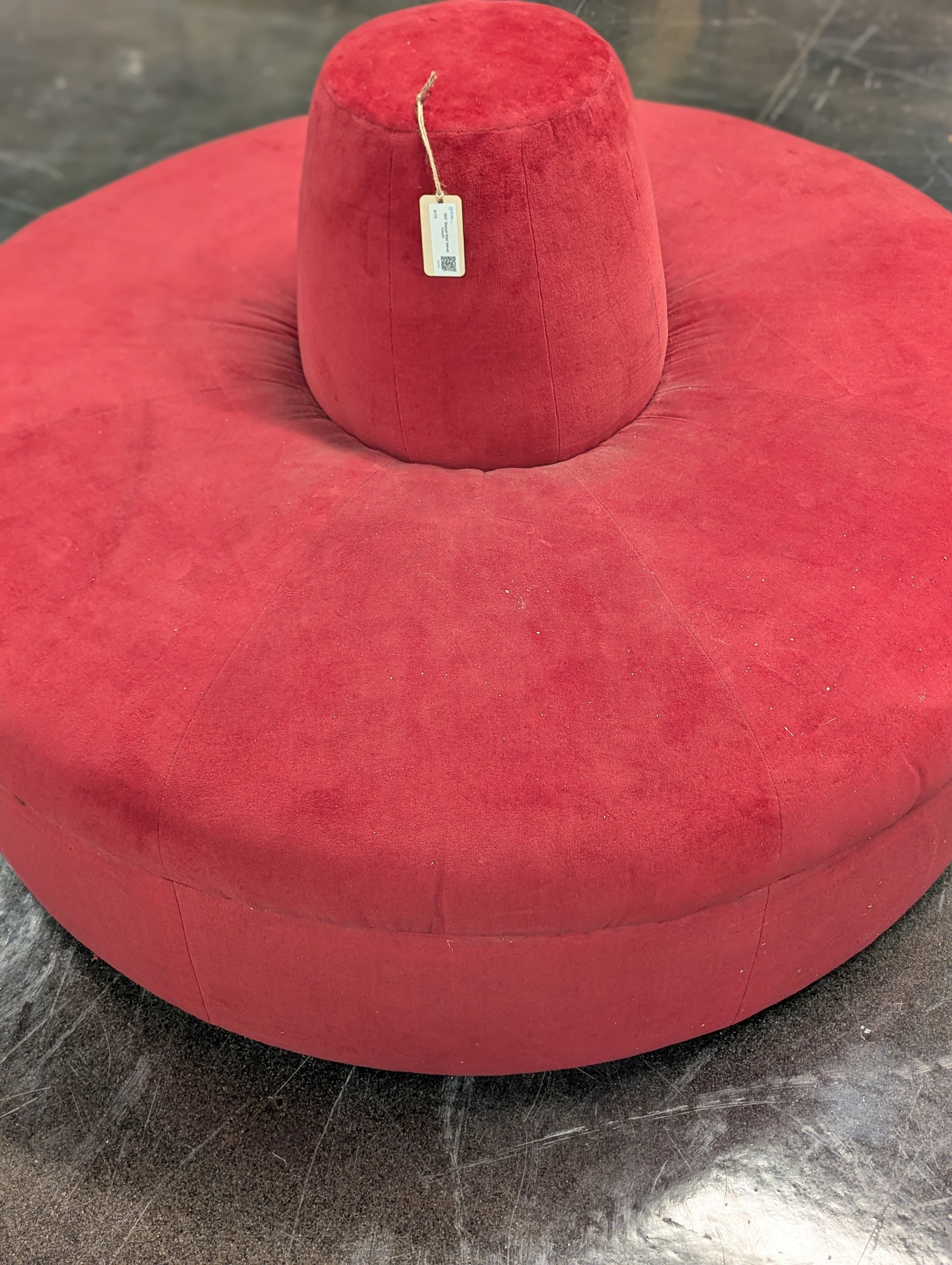 360° Swivel Red Velvet Couch