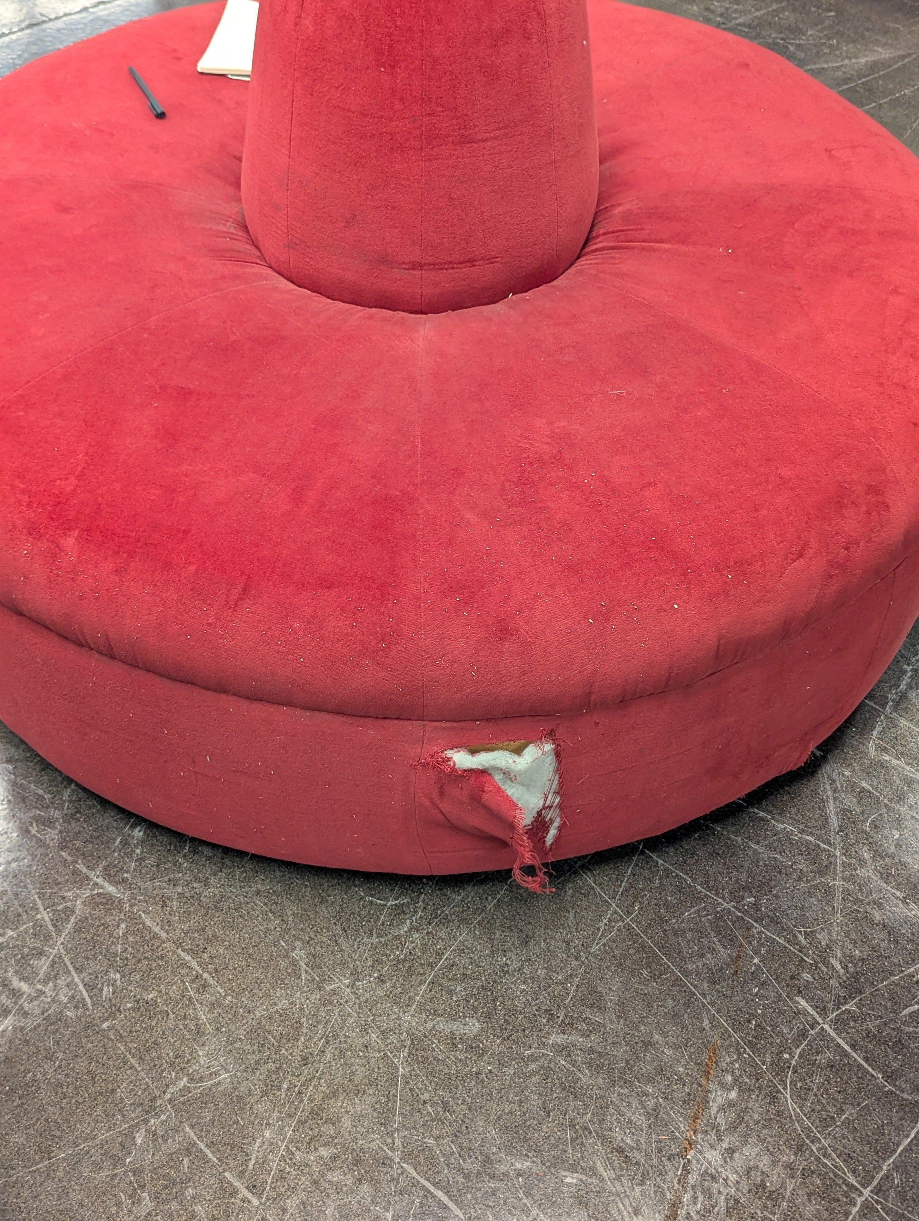 360° Swivel Red Velvet Couch