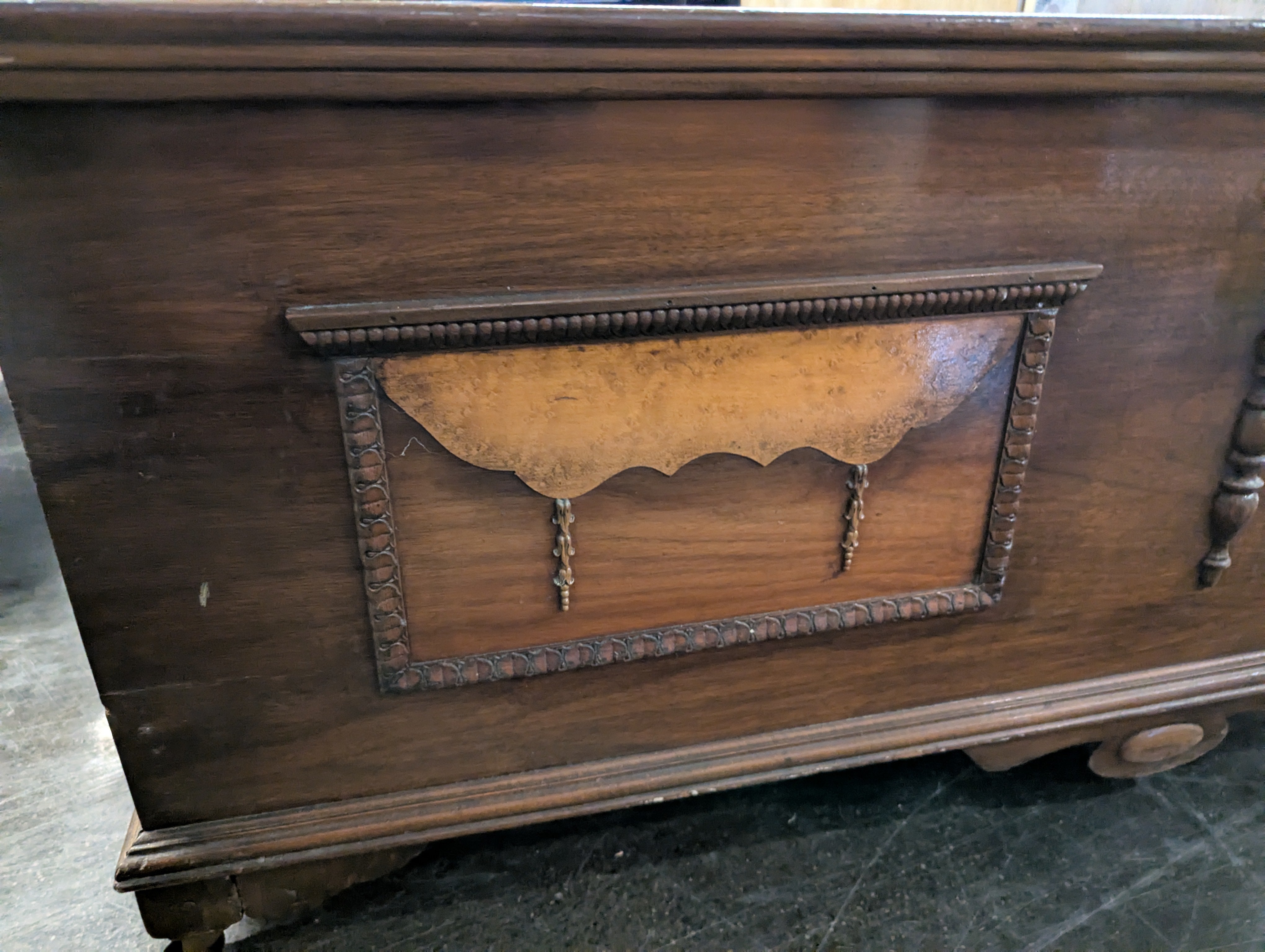 1930'5-40's Hope Chest/Trunk With Key