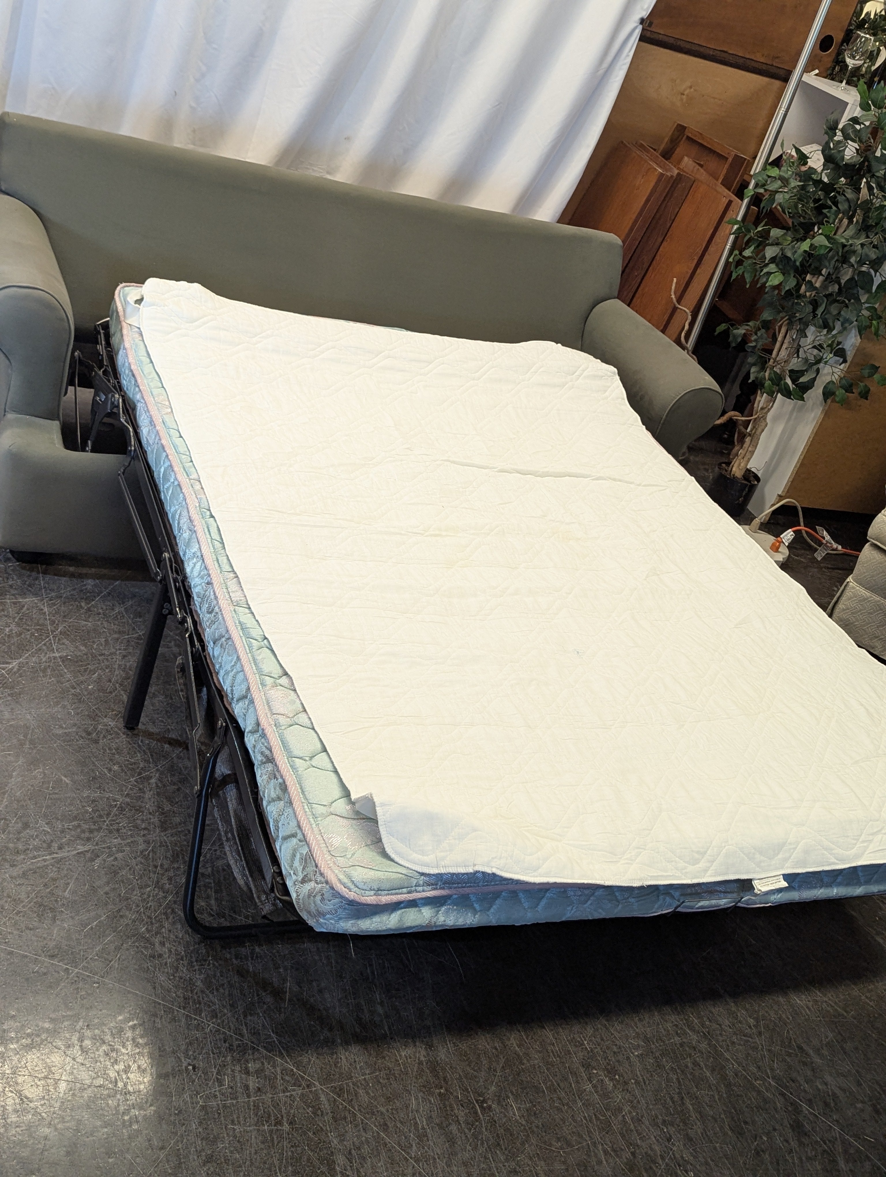 Sage Microfiber Loveseat (Sleeper Sofa)