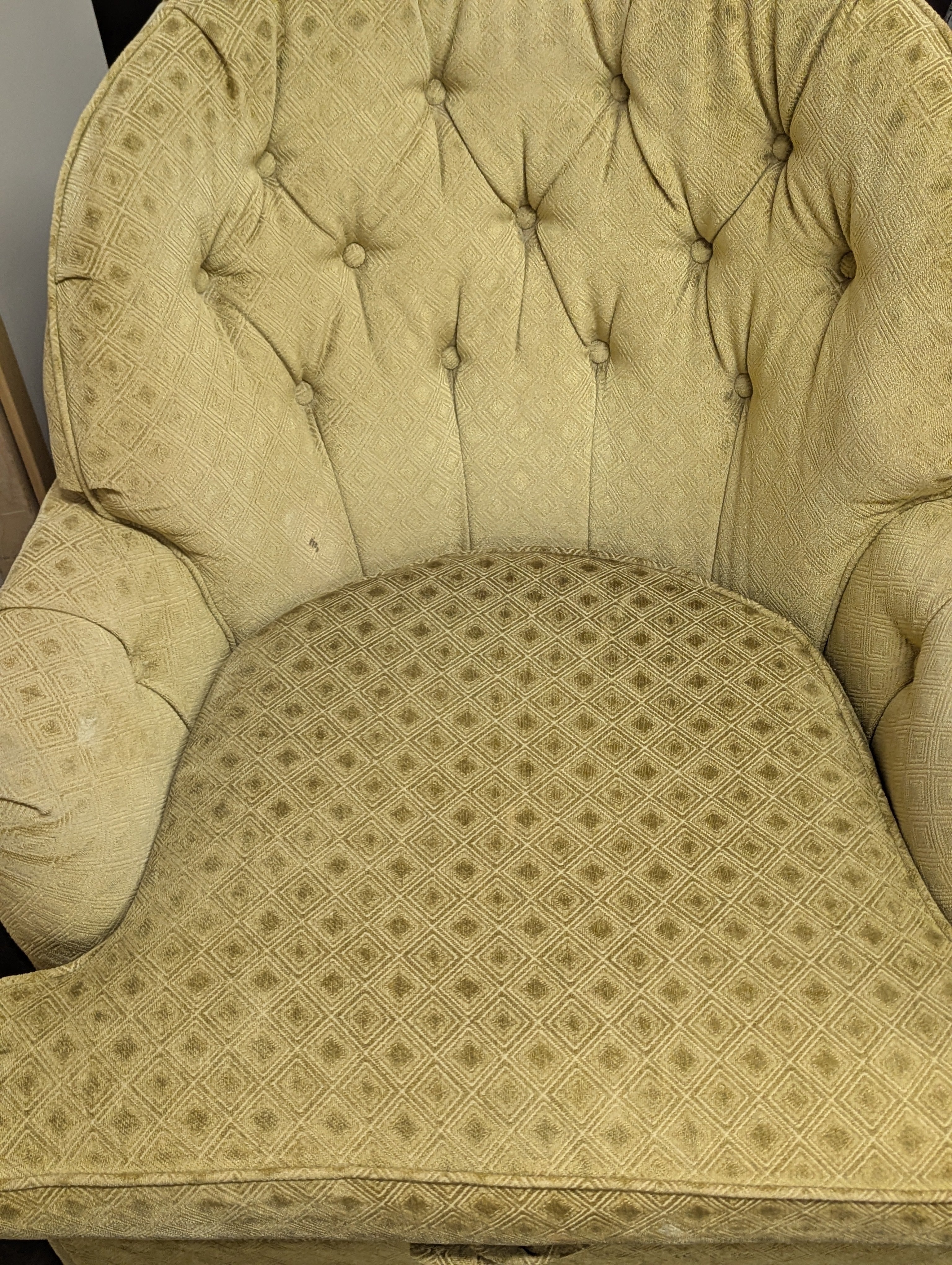 Beige Oversized Tufted Accent Chair