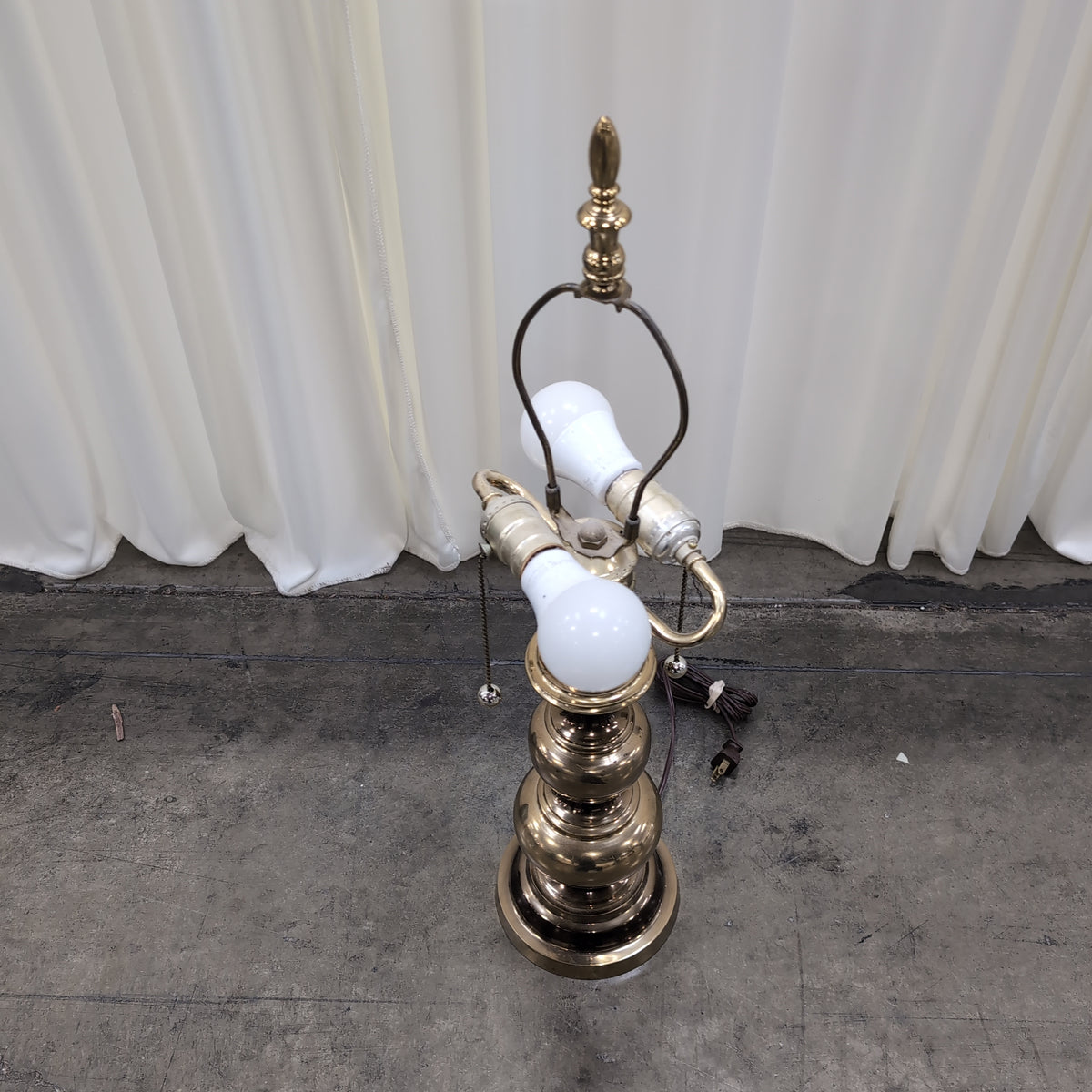 Traditional Brass Table Lamp with Pull Chains