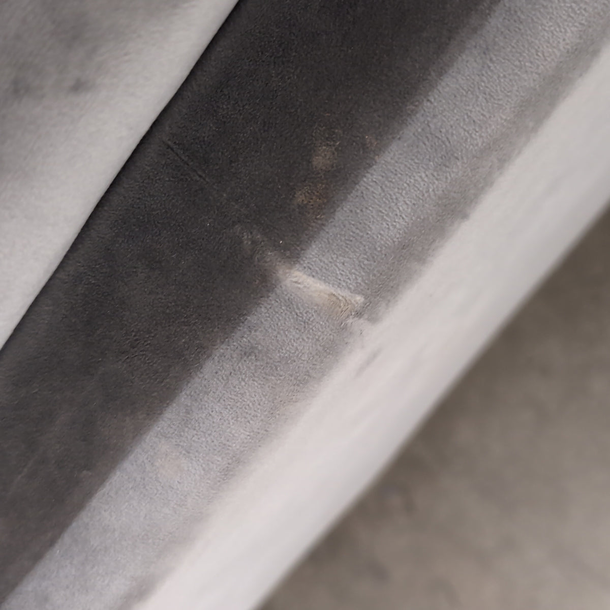 Tufted Grey Velvet Loveseat