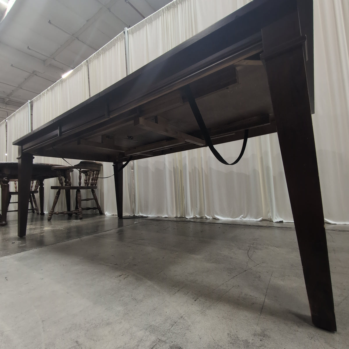 Simple Dark Brown Rectangular Desk in Composite Wood
