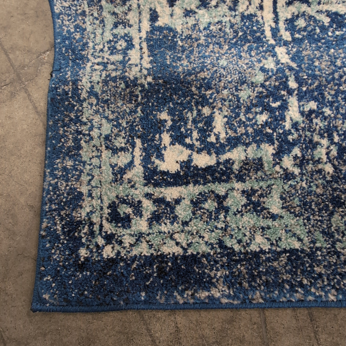 Light Blue Distressed Pattern Area Rug