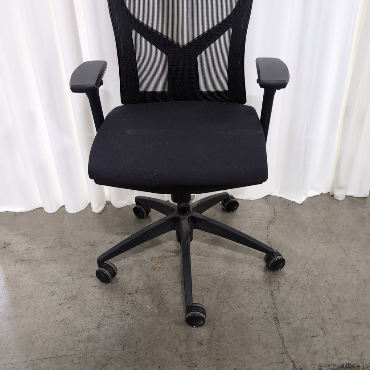 Black Mesh Back Swivel Office Chair with Adjustable Arms