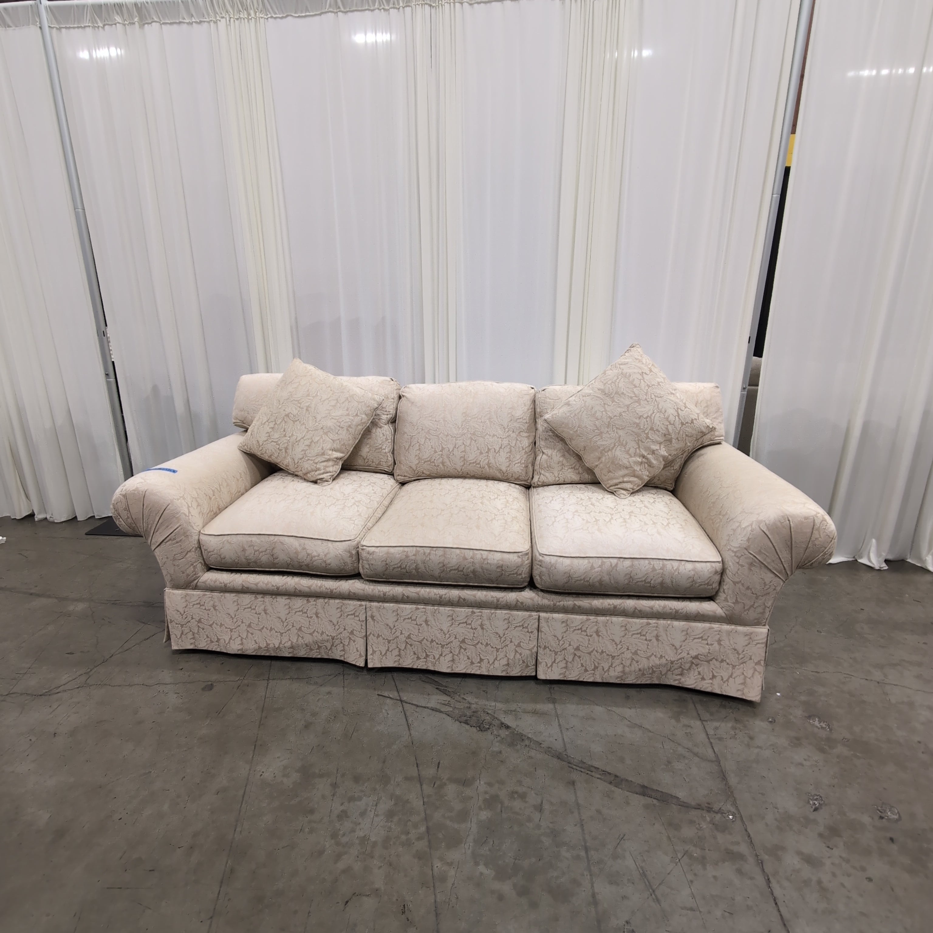 Verity Traditional Rolled Arm Couch with Skirted Base