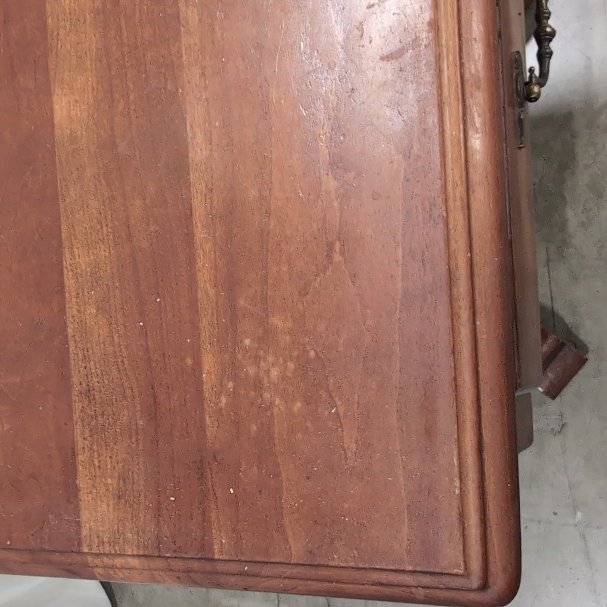 Cherry-Stained Wood Pedestal End Table