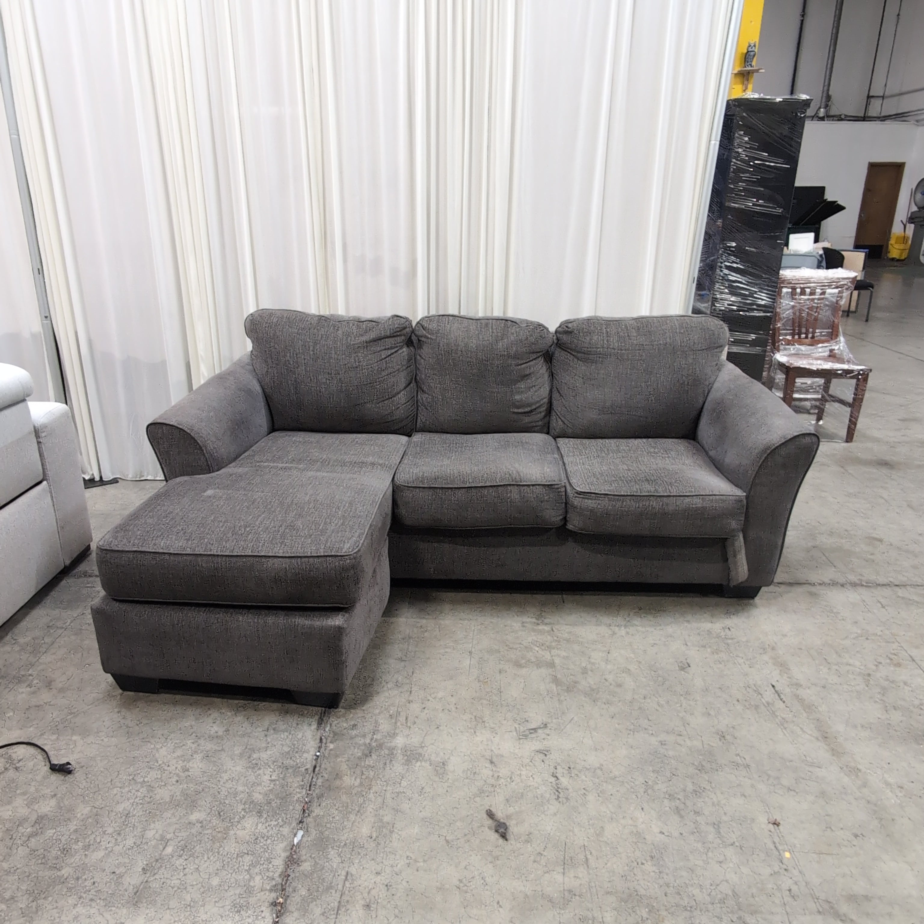 Dark Gray Fabric L-Shaped Sectional Couch with Chaise