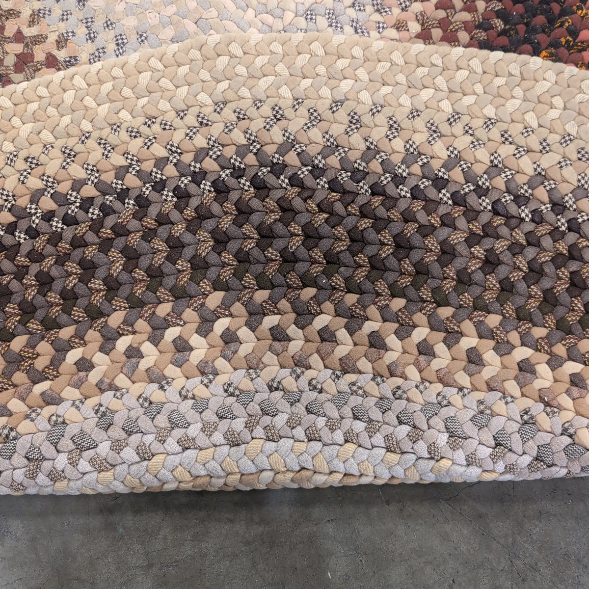 Multi-Tone Braided Round Area Rug