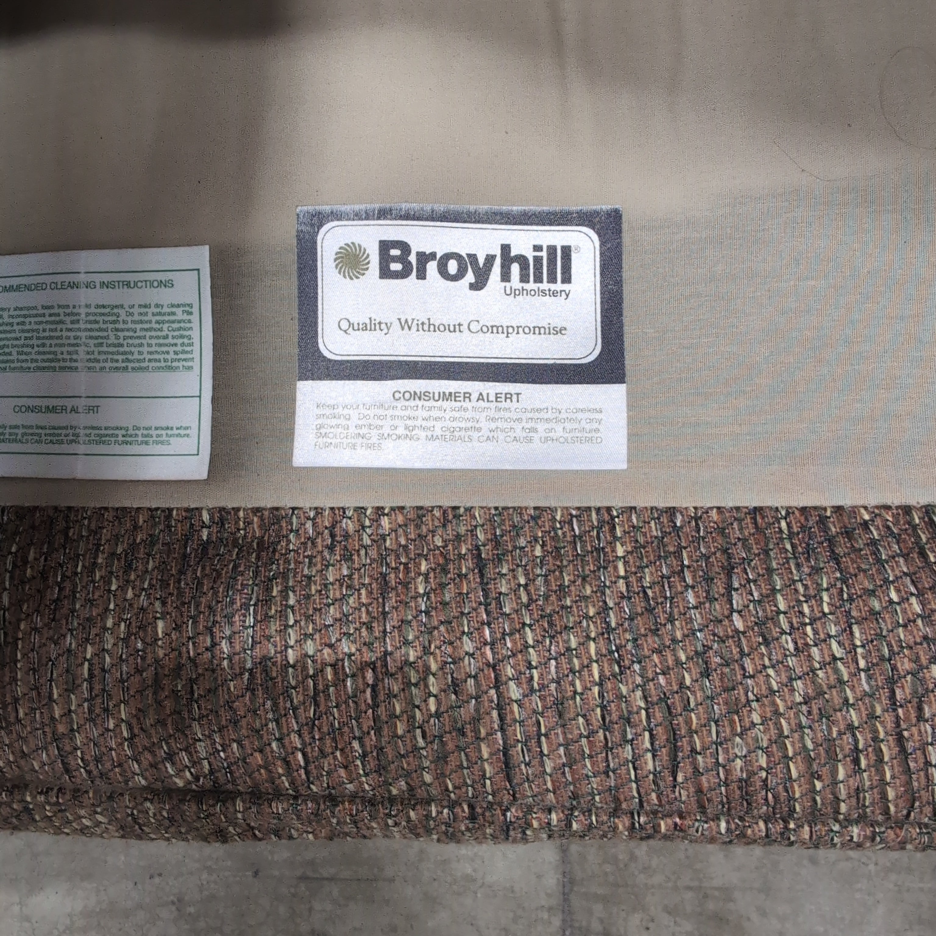 Broyhill Brown Textured Loveseat with Rolled Arms
