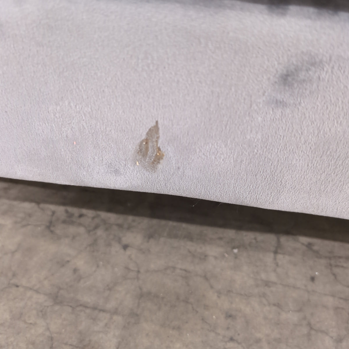 Tufted Grey Velvet Loveseat