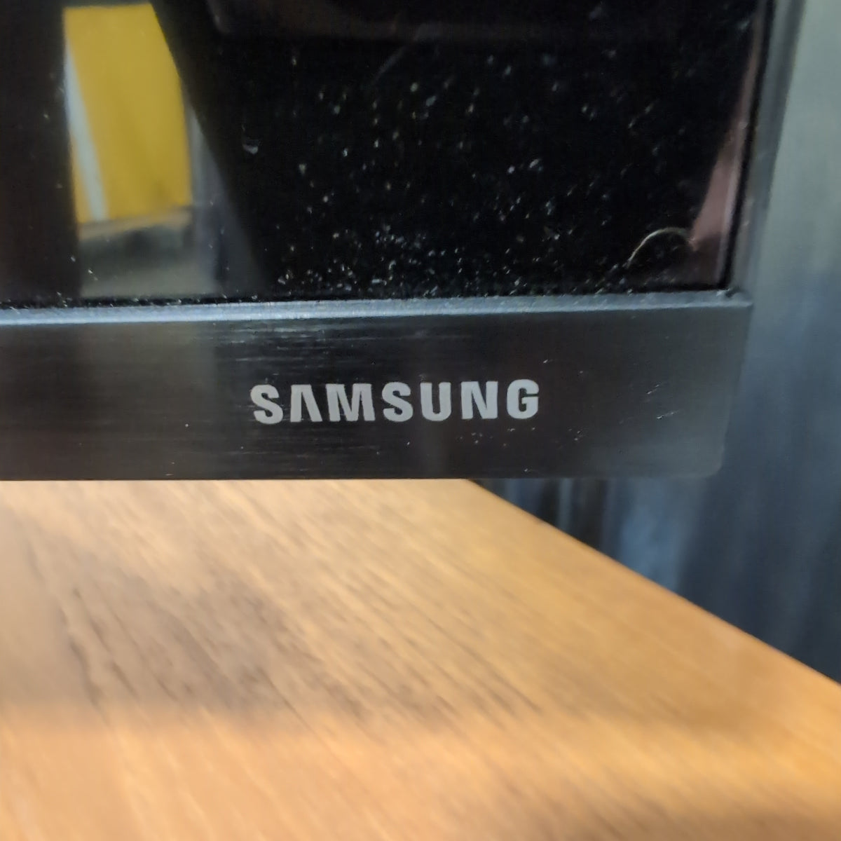SAMSUNG Black Flat Screen Monitor