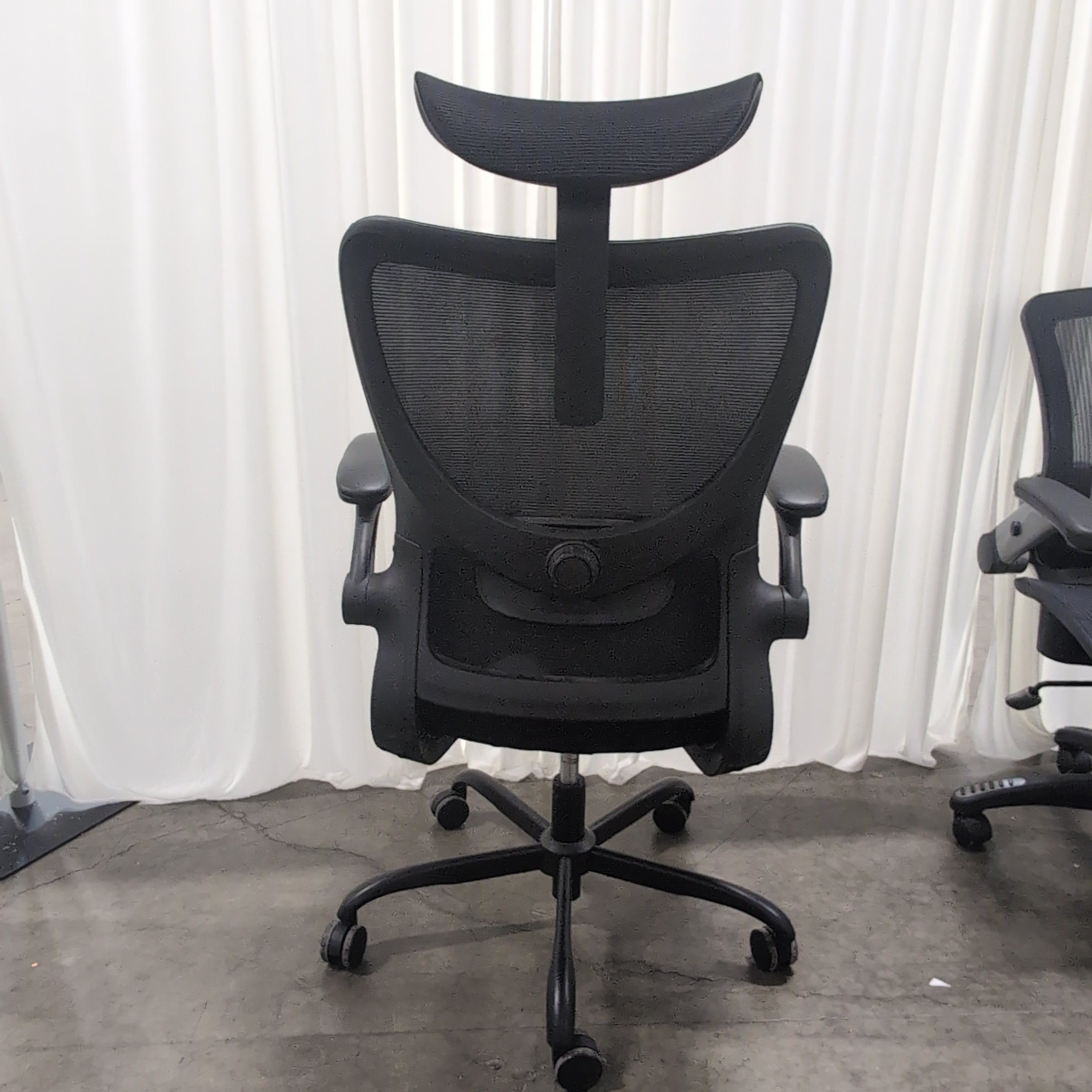 Black Mesh Back Office Chair with Headrest