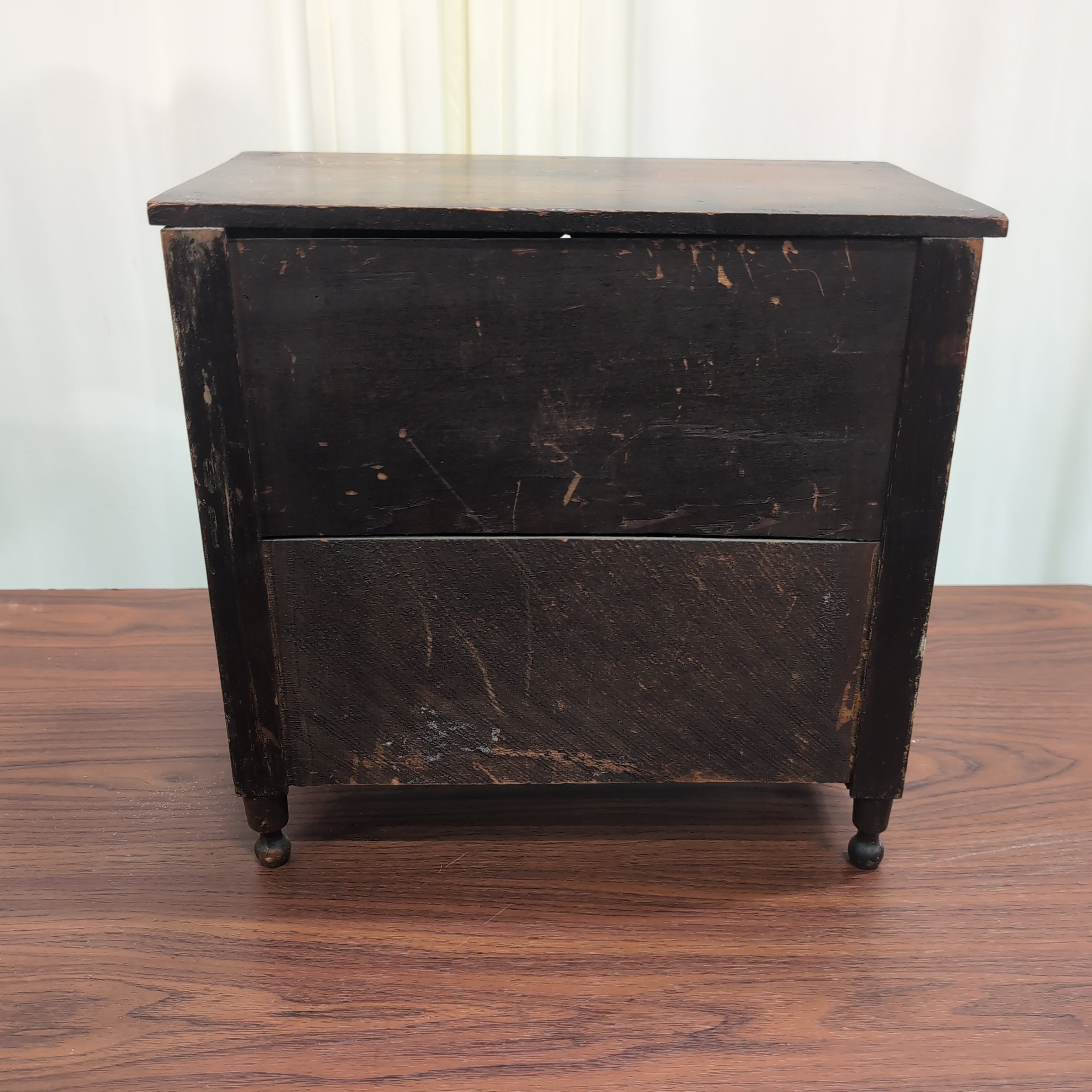 Traditional Dark Wood Three-Drawer Nightstand