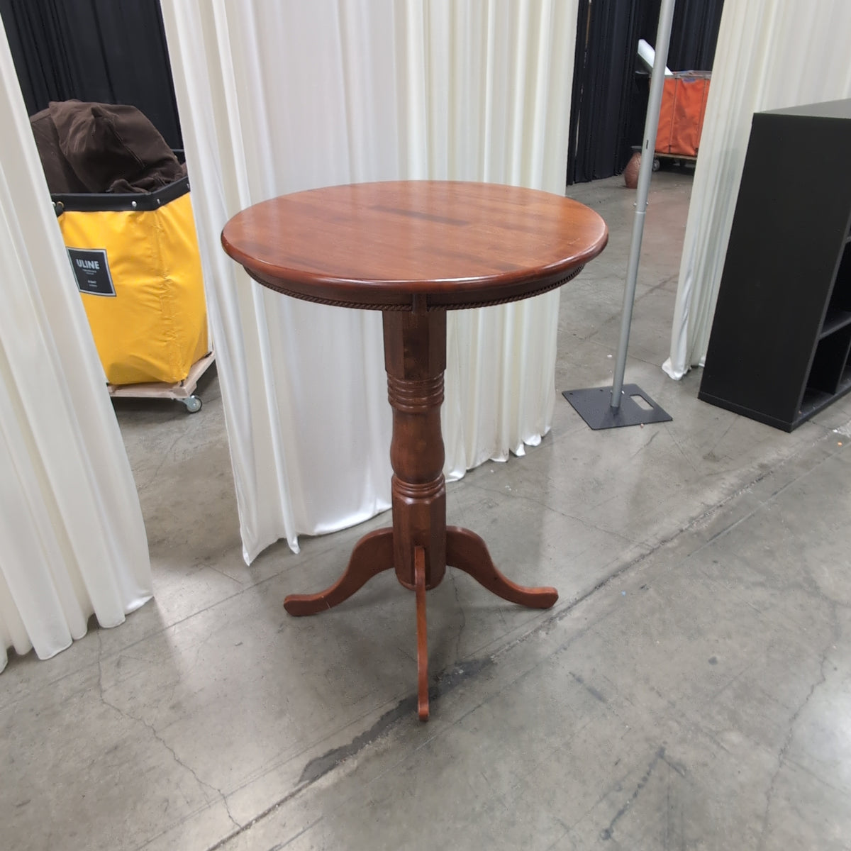 Brown Wood Round Pub Table with Rope Edge