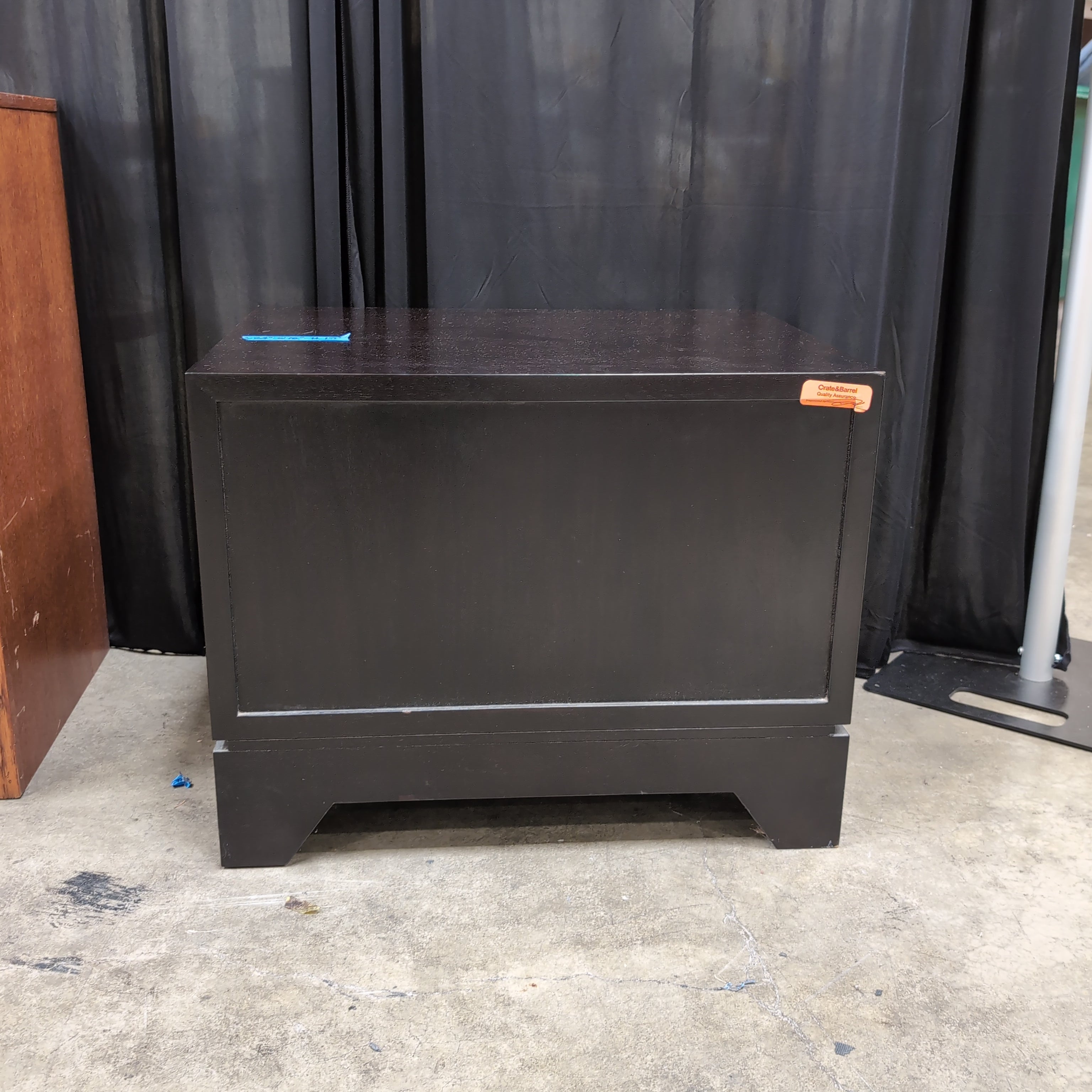 Black Wood One-Drawer Nightstand