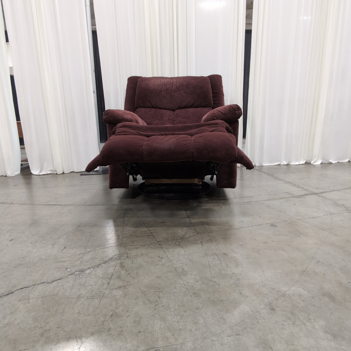 Montana RCL Merlot-Padded Burgundy Recliner in Plush Fabric