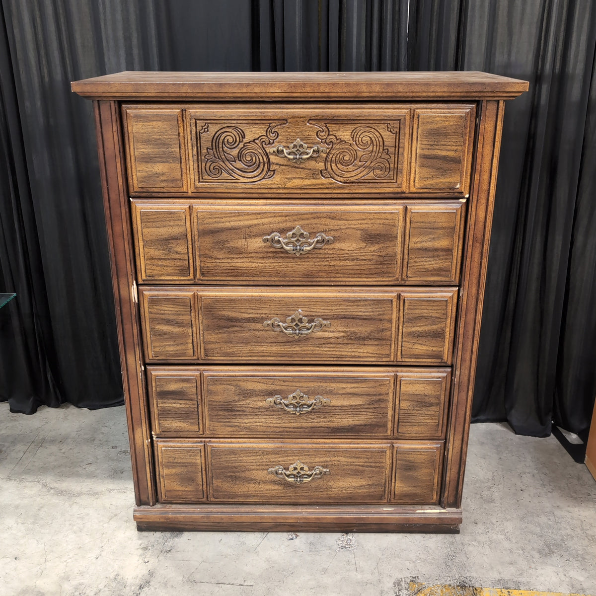 Traditional Brown Wood Five-Drawer Dresser