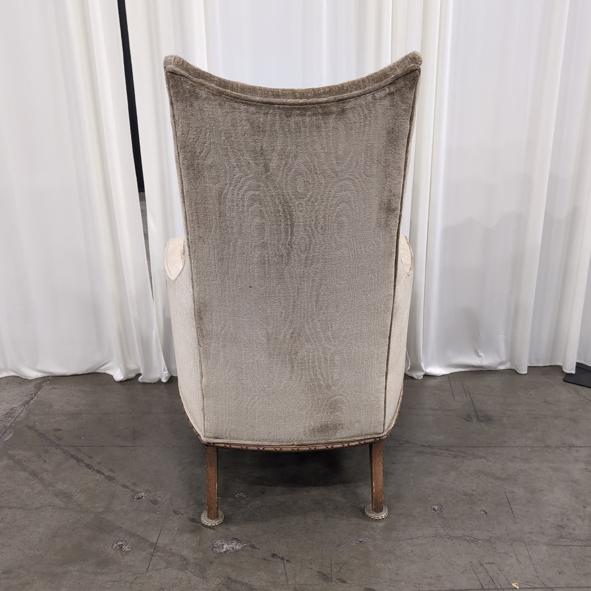 Olive Green Tufted Velvet Arm Chair