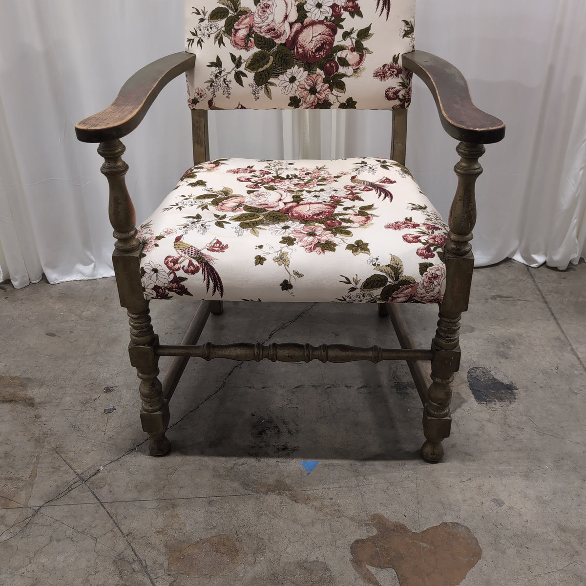 Cottage Style Floral Upholstered Armchair