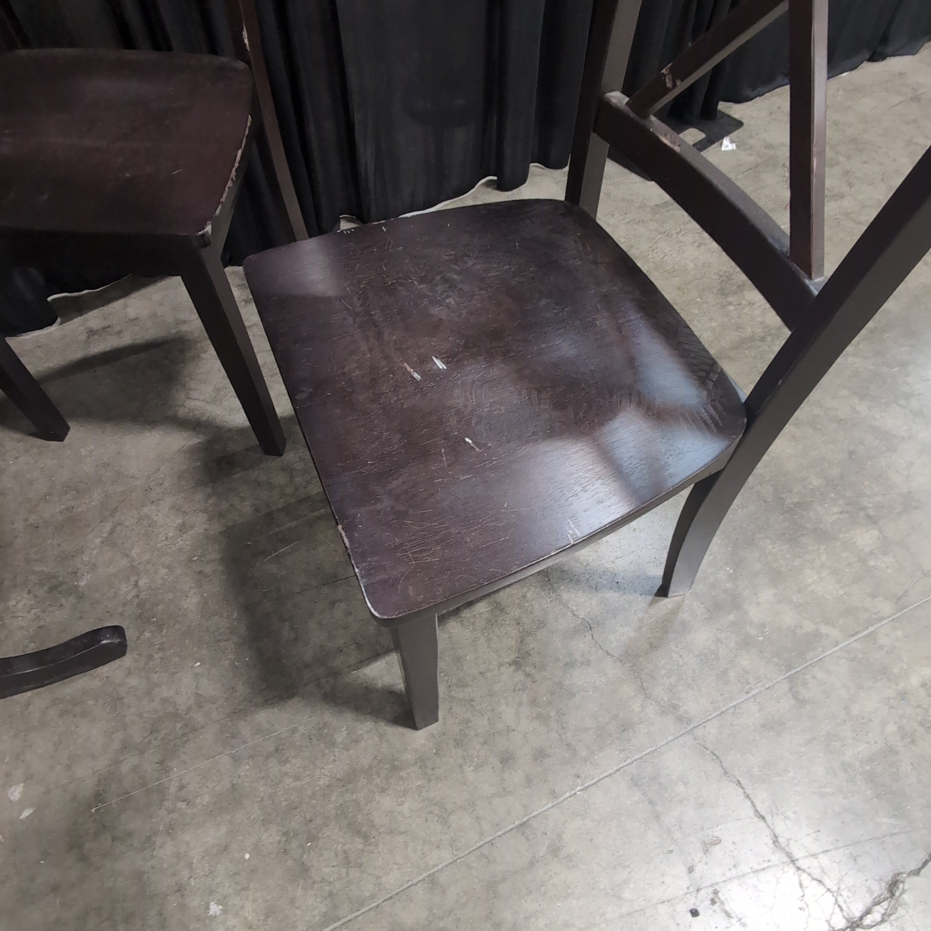 Dark Brown Wood Round Dining Table with X-Back Chairs