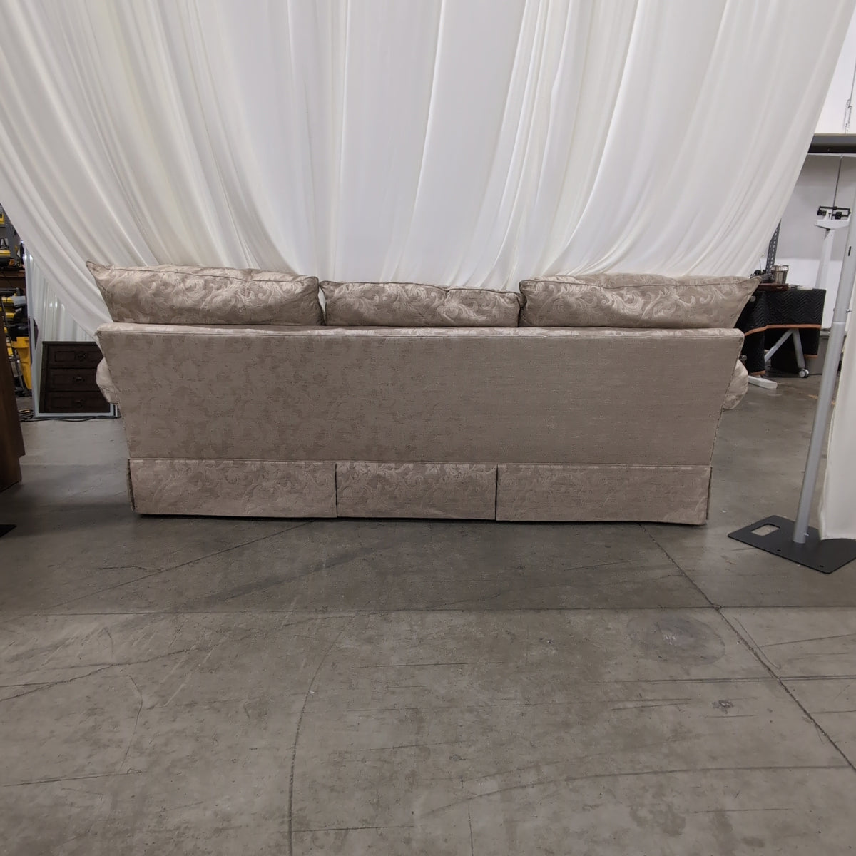 Traditional Beige Damask Pattern Couch