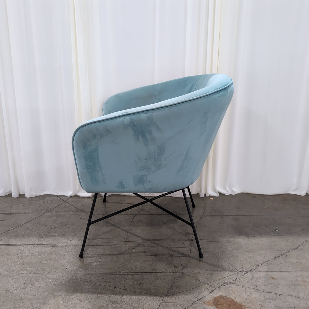 Light Blue Velvet Upholstered Accent Chair with Metal Legs