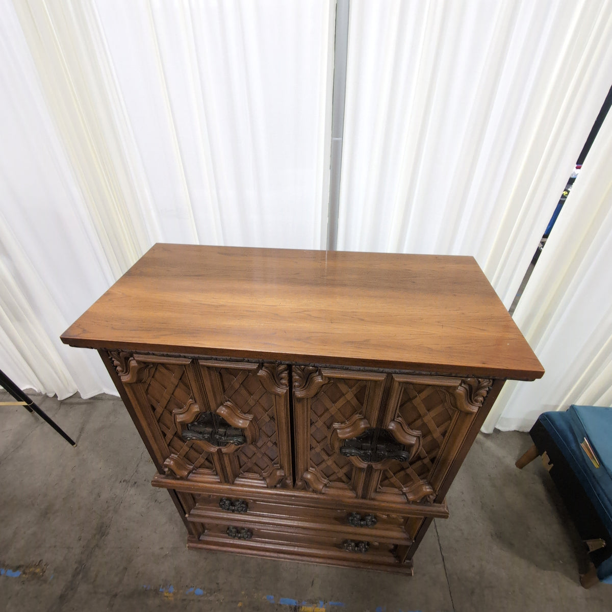 Ornate French Provincial Style Wood Dresser