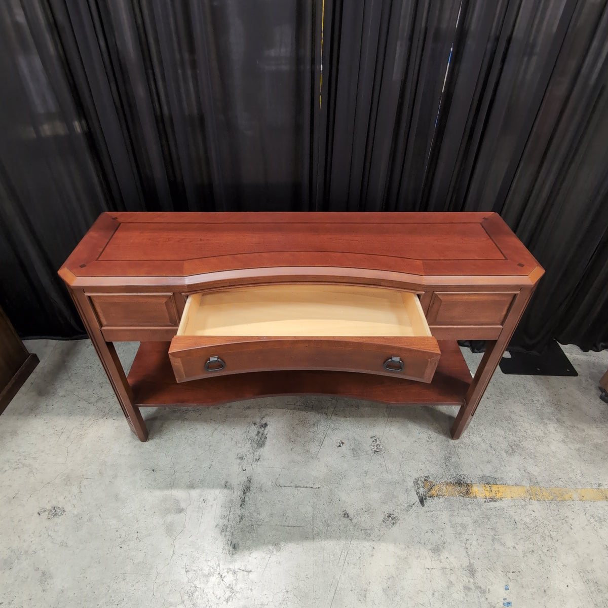 Traditional Reddish-Brown Two-Drawer Console Table in Wood