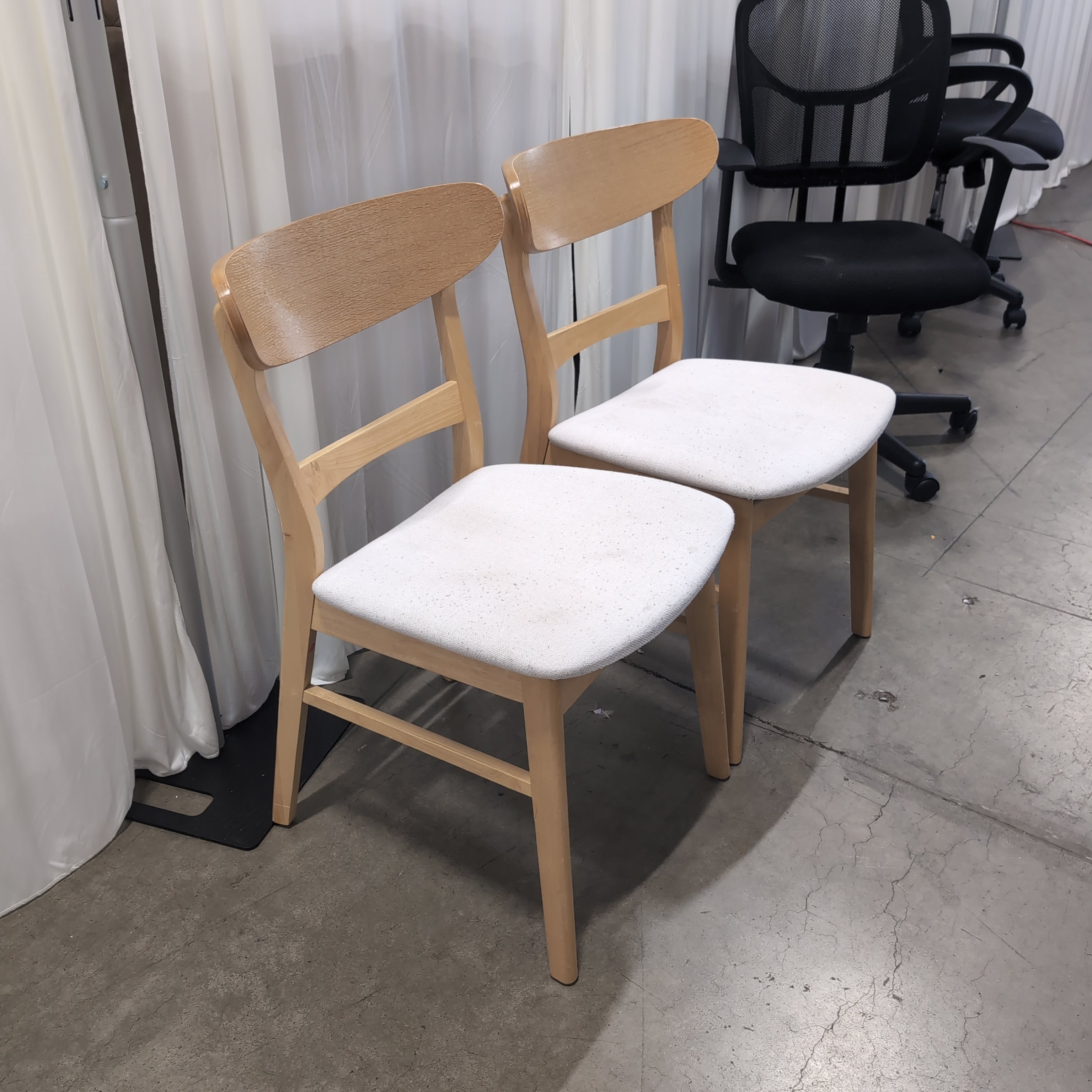 Pair of Natural Wood Dining Chair with White Upholstery
