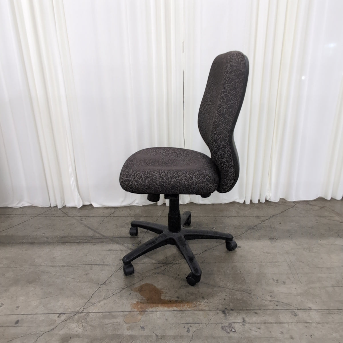 Office Star Dark Gray Patterned Fabric Swivel Office Chair with Casters