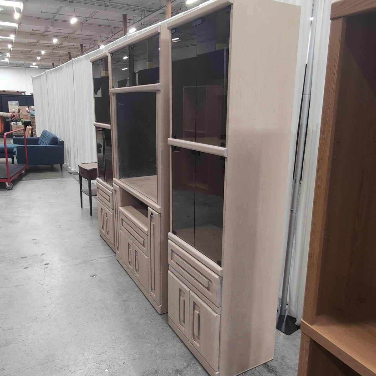 Light Wood Display China Cabinet with Glass Doors