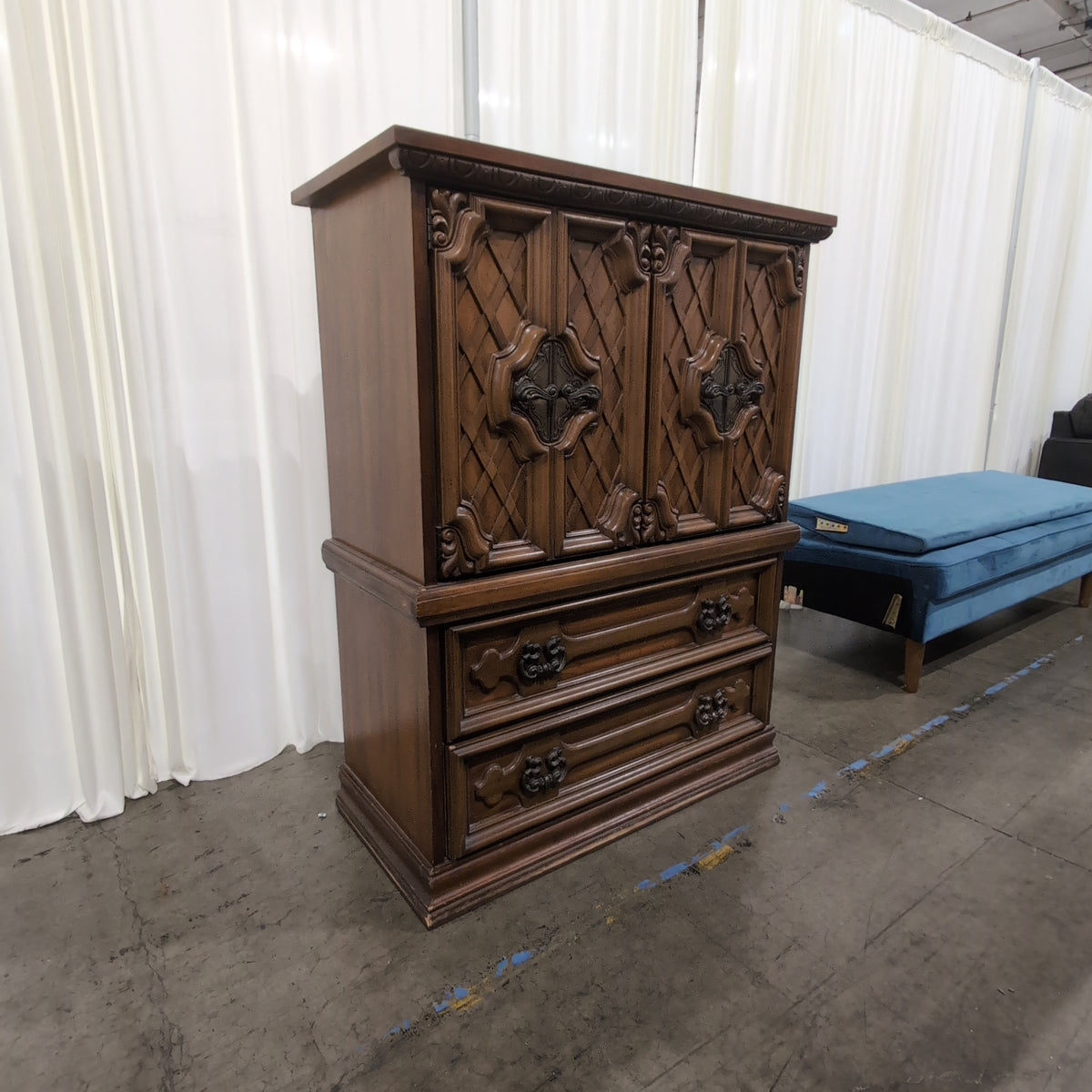 Ornate French Provincial Style Wood Dresser