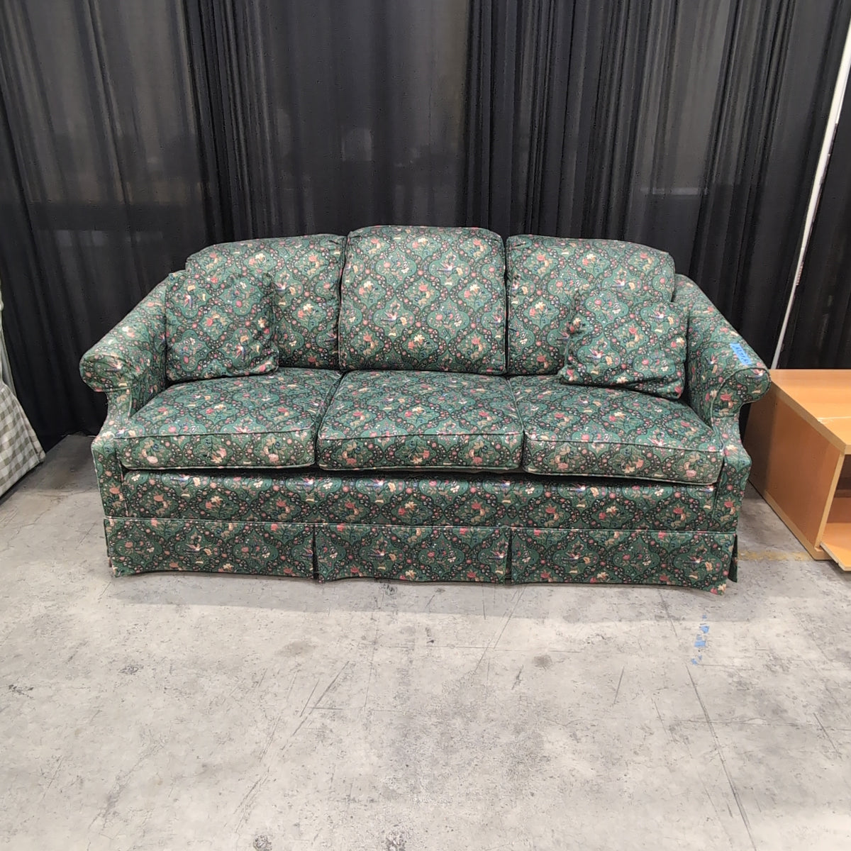 Green Floral Pattern Three-Cushion Couch