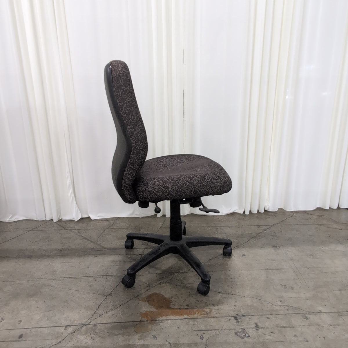Office Star Dark Gray Patterned Fabric Swivel Office Chair with Casters