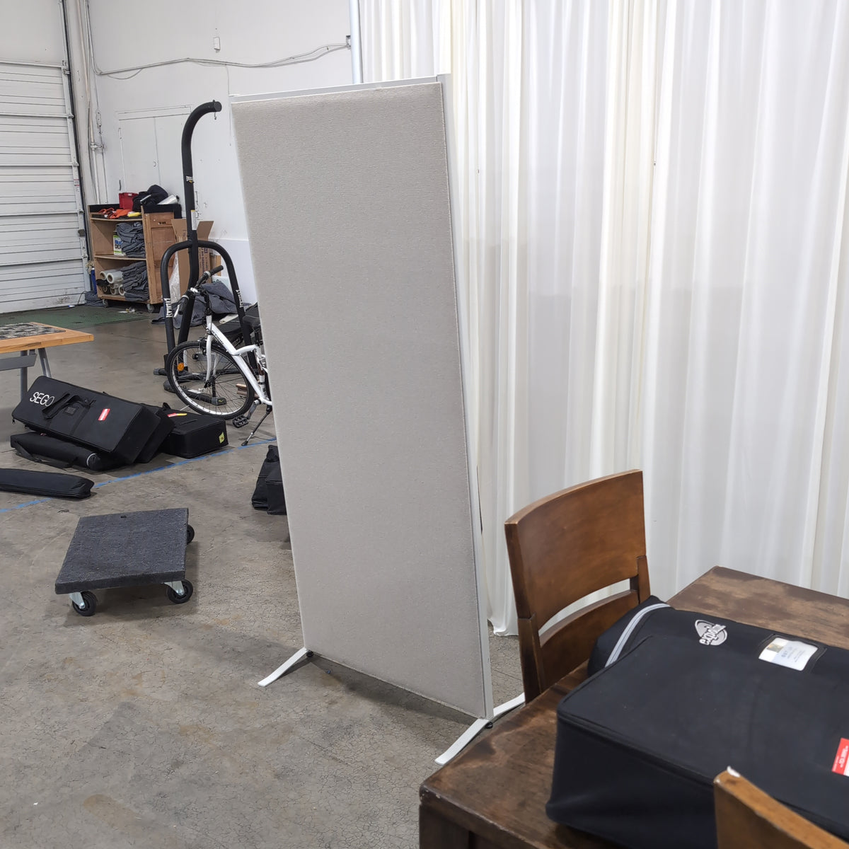Grey Fabric Office Room Divider with White Metal Feet