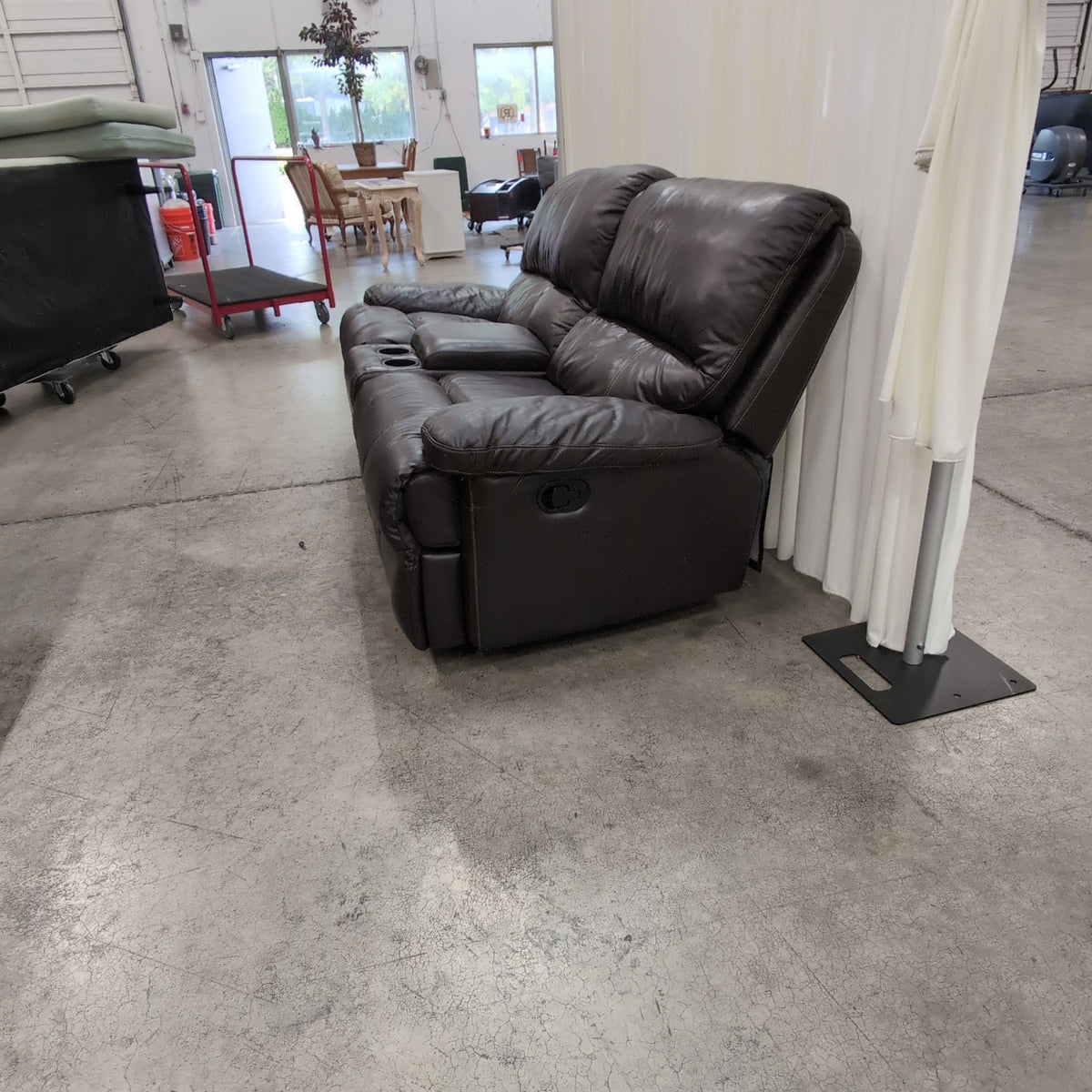 Man Wah Furniture Dark Brown Faux Leather Reclining Couch with Console