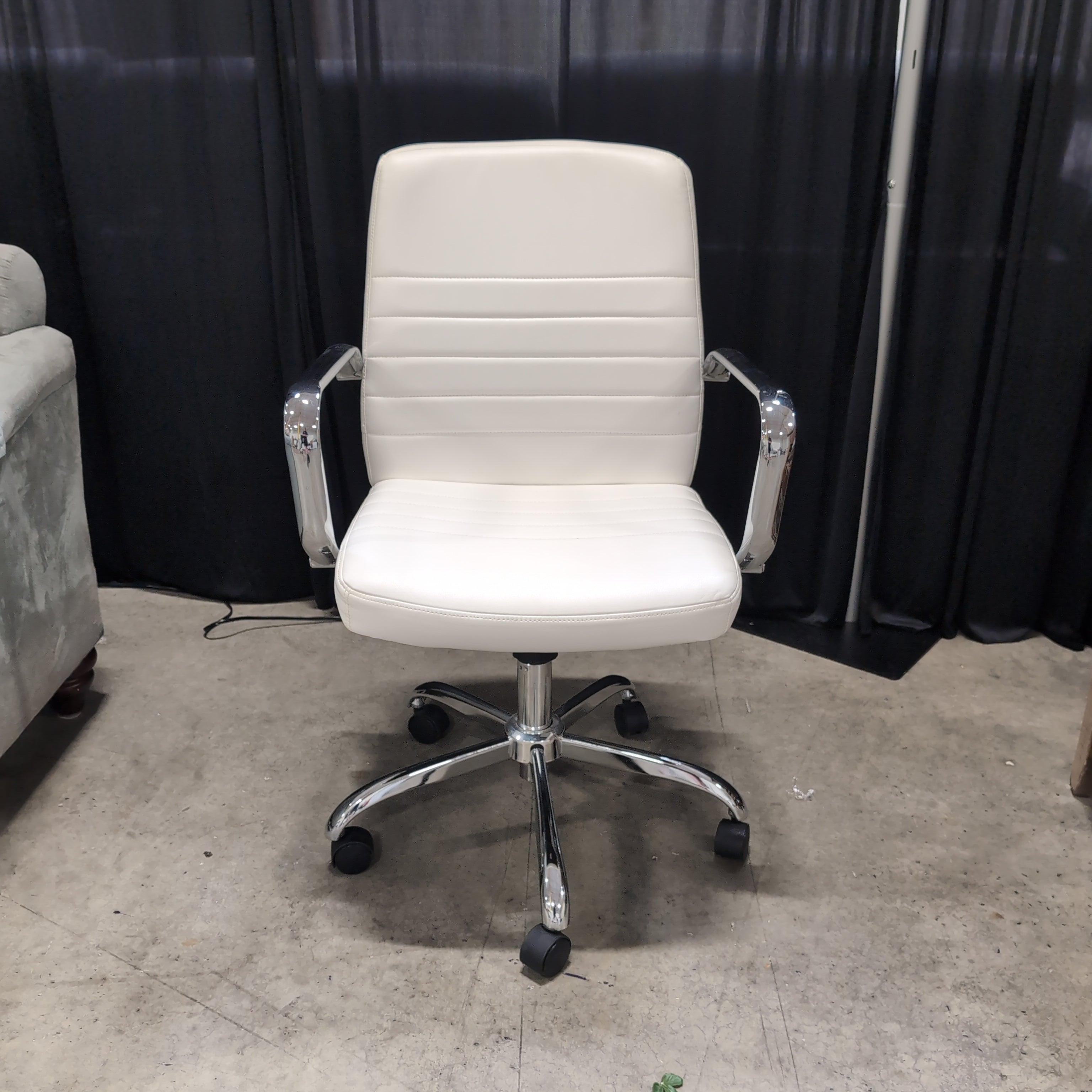 Cream Quilted Faux Leather Swivel Office Chair