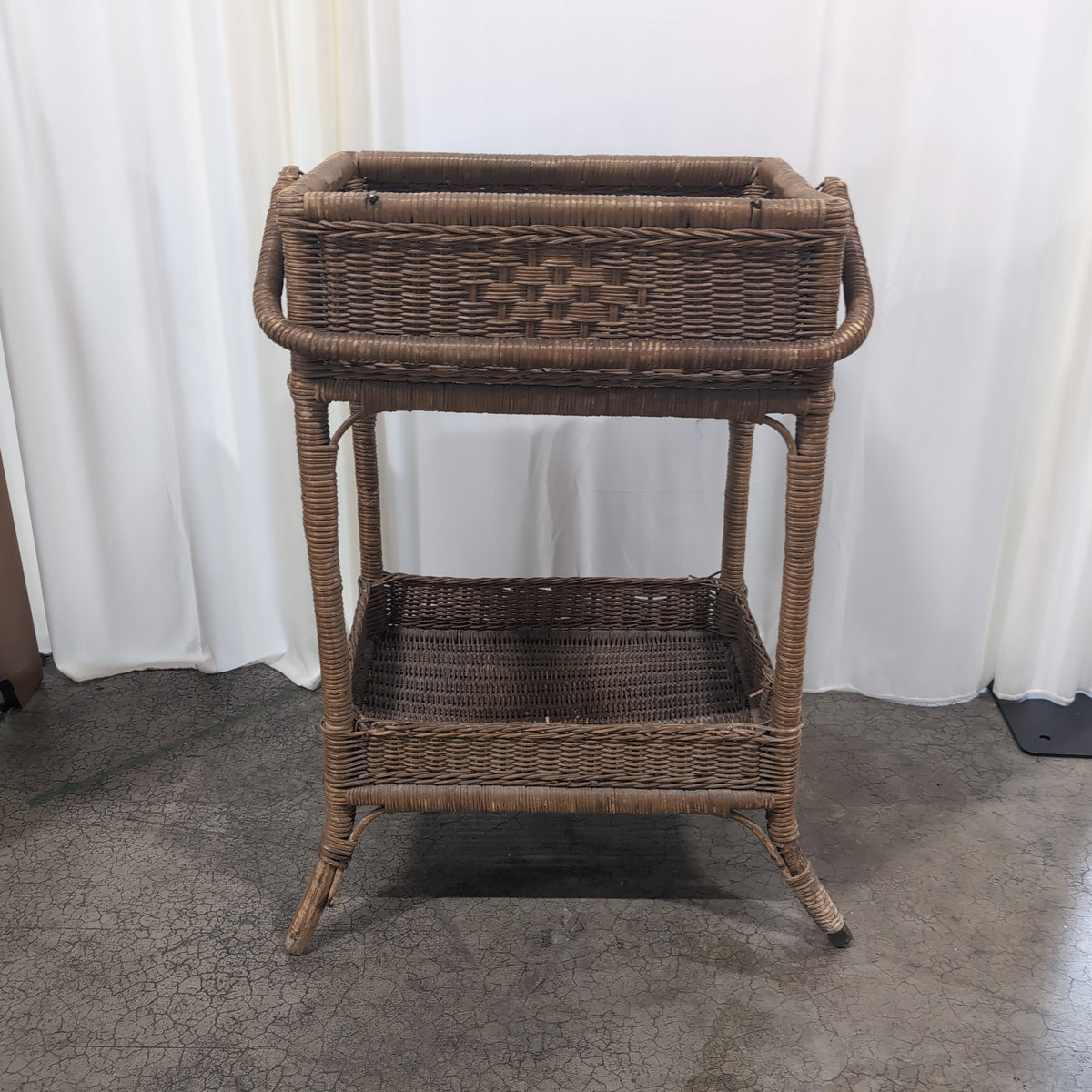 Natural Wicker Two-Tier basket