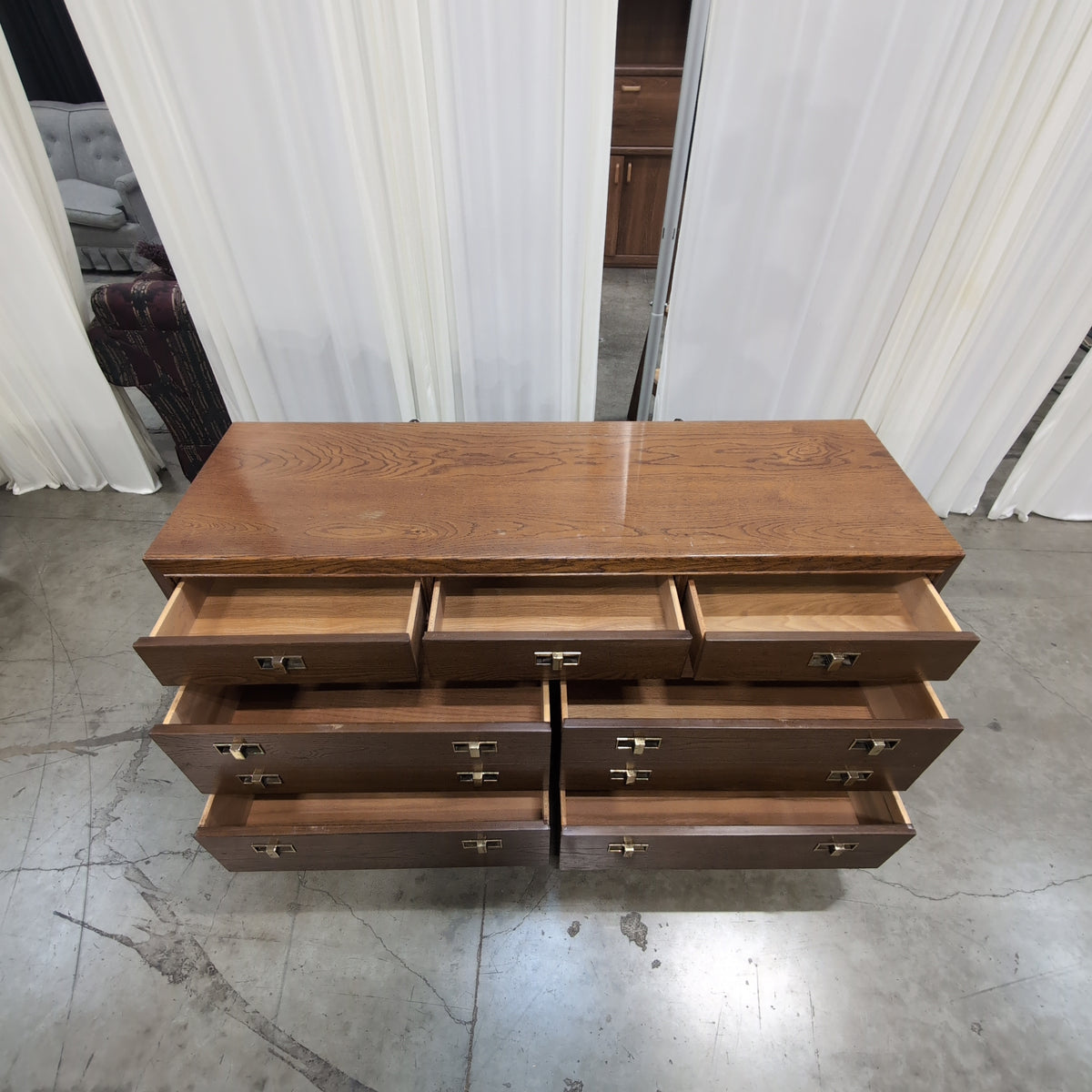 Traditional Brown Wood Dresser with Mirror