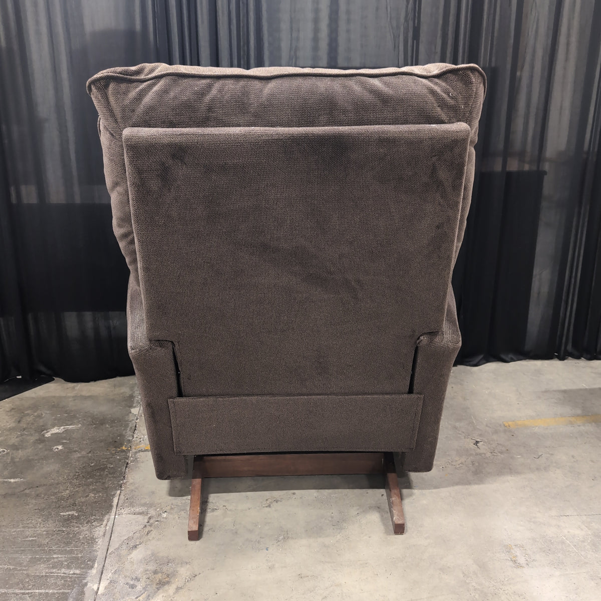 Plush Brown Fabric Recliner with Lever Mechanism