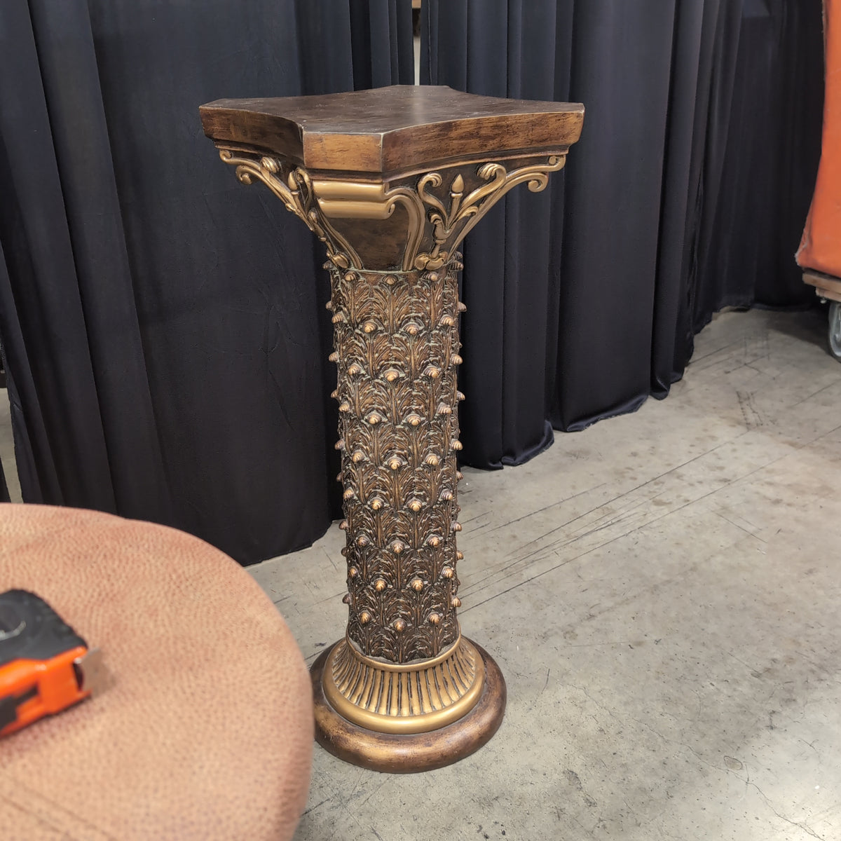 Traditional Brown Wood Pedestal Stand with Ornate Base
