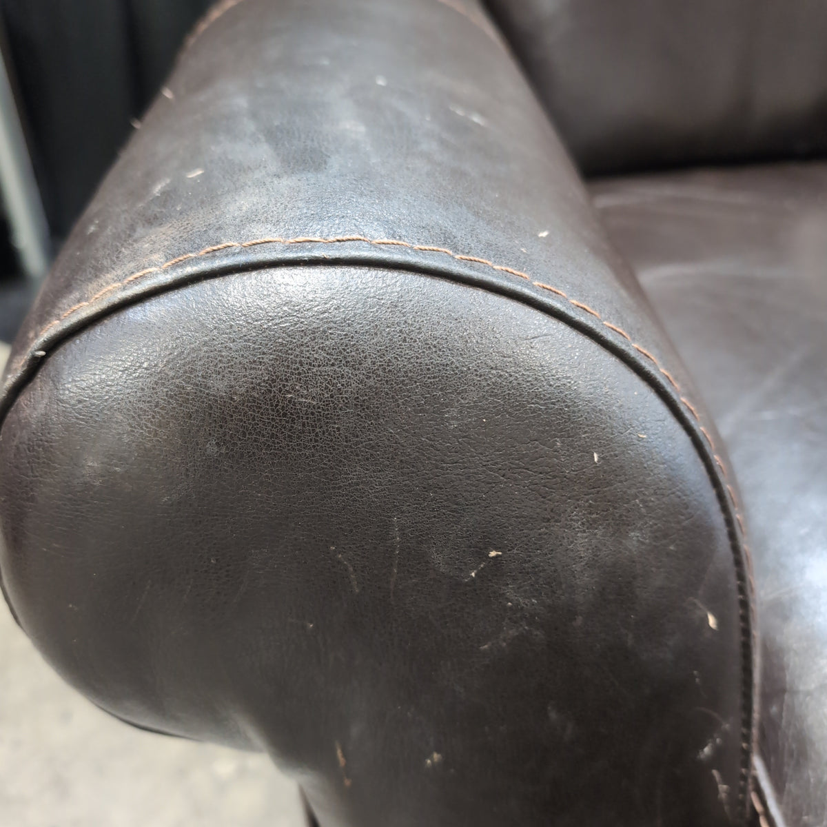 MADINE Brown Leather Club Chair with Ottoman