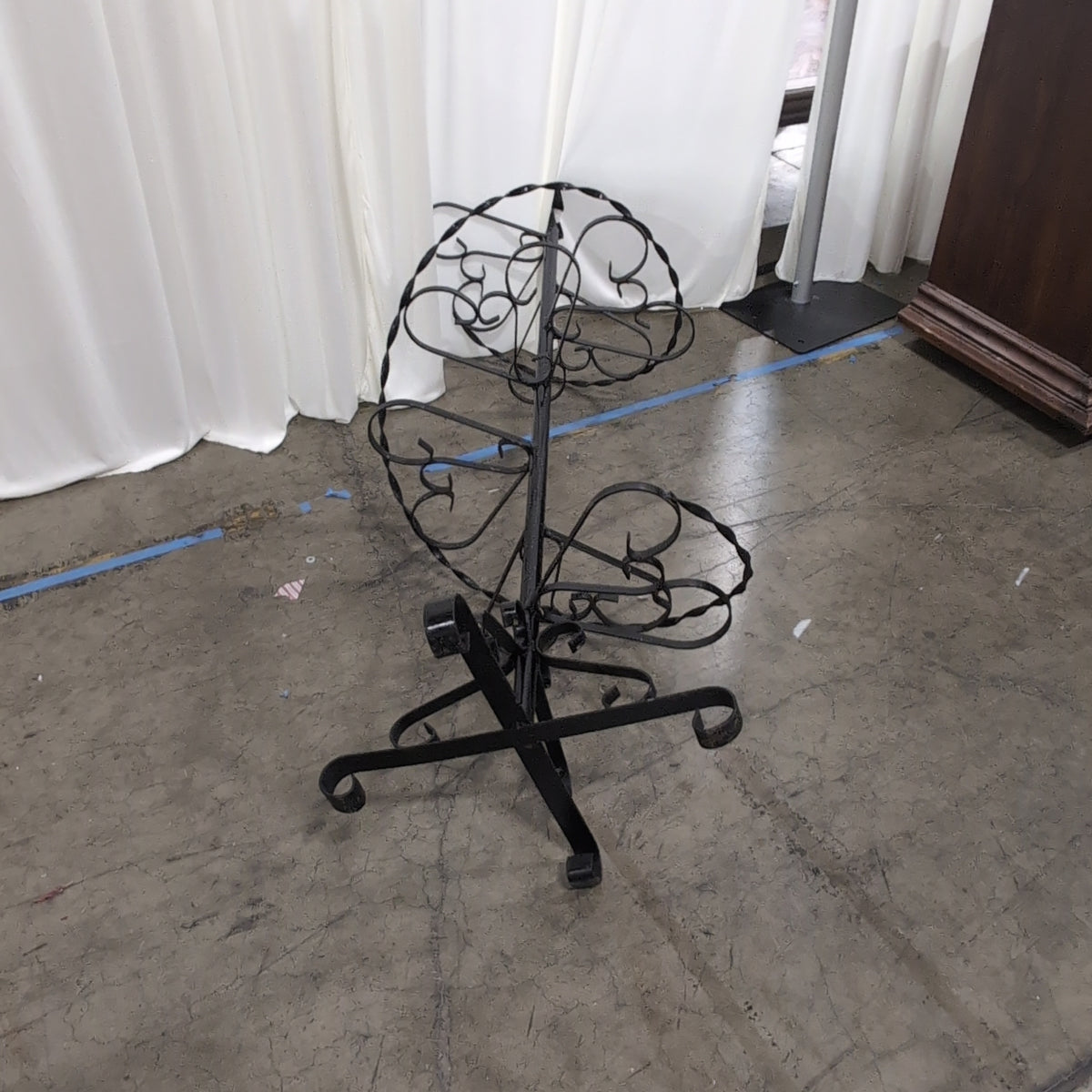 Black Wrought Iron Spiral Plant Stand