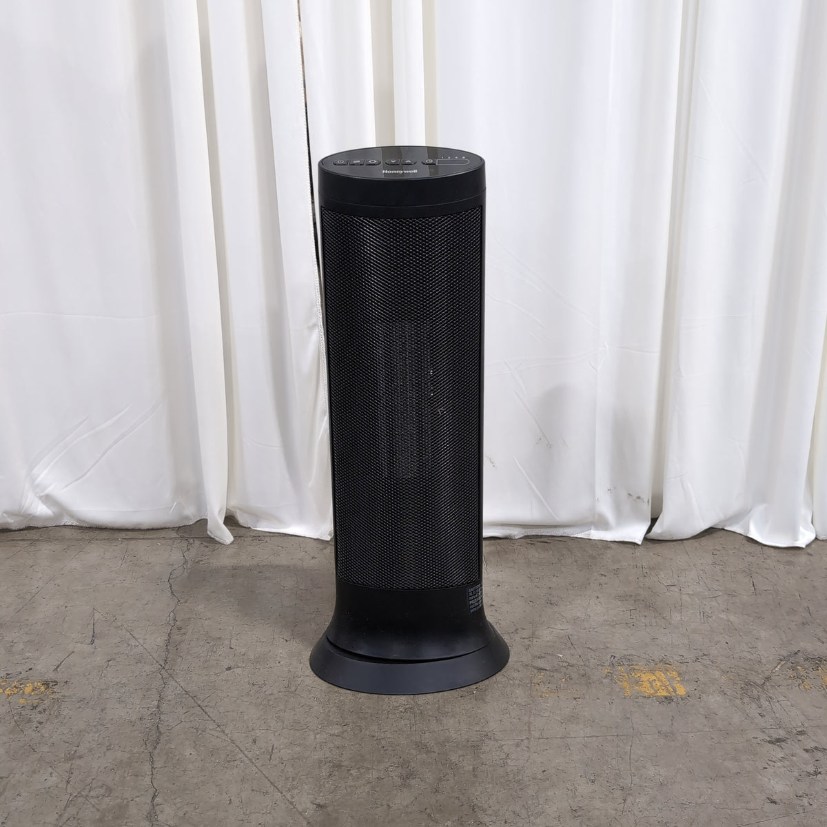 Black Cylindrical Portable Speaker