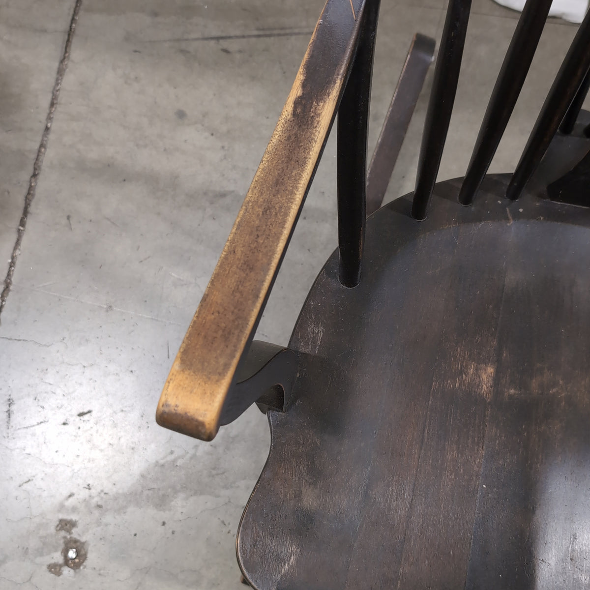 Webster Mfg. Co. Windsor Style Spindle Back Rocking Chair in Dark Wood