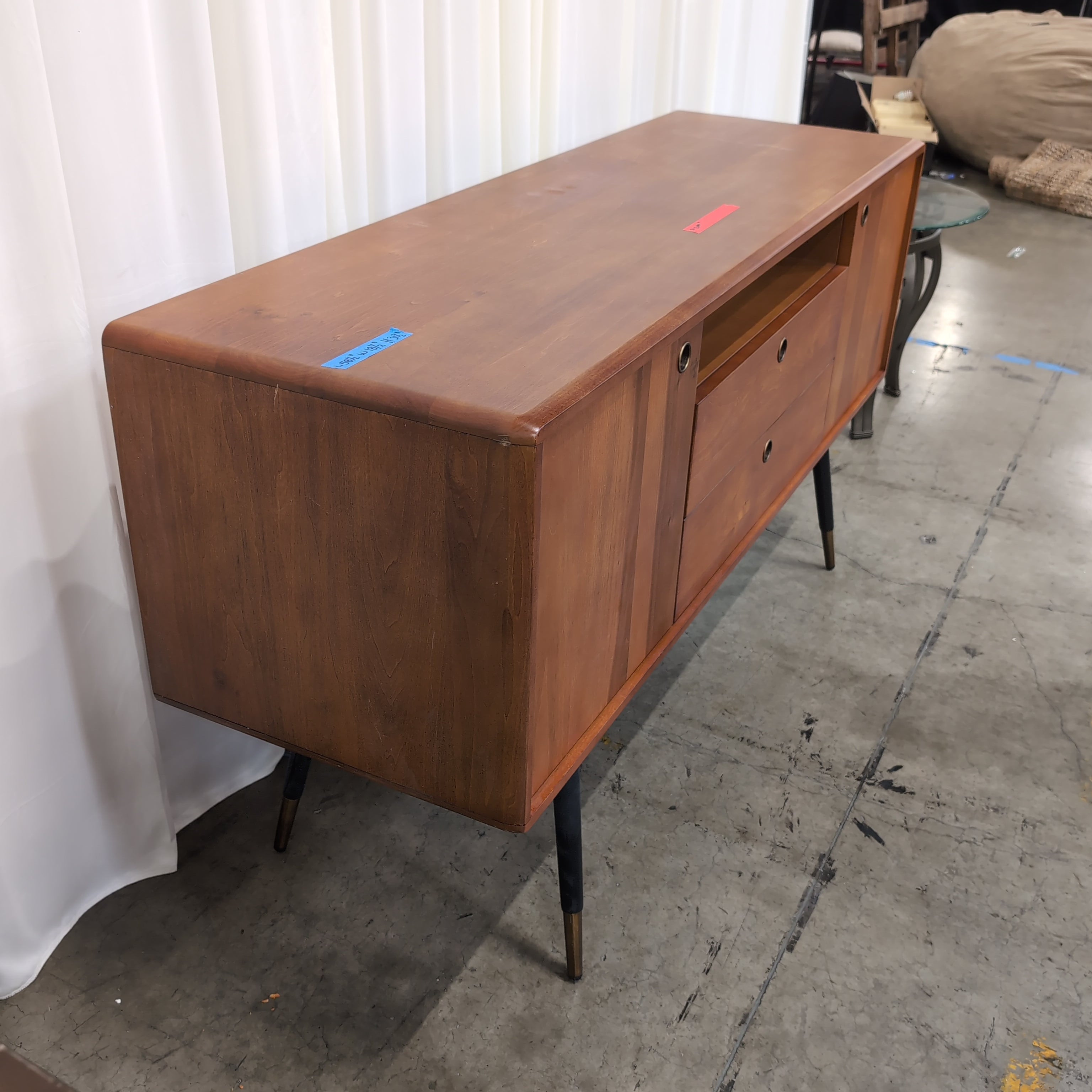 RENAZRYBOL Mid-Century Wood Buffet with Tapered Legs